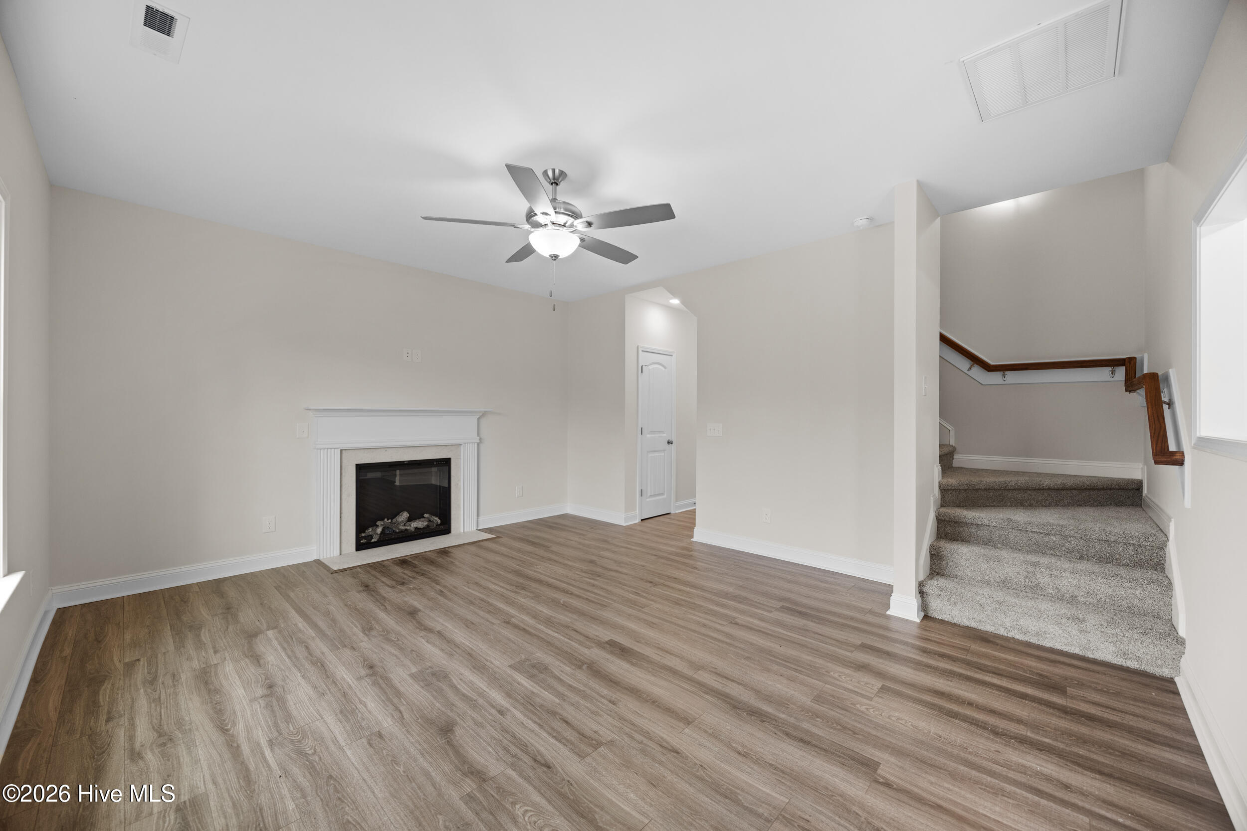 416 Fore Place Property Photo 10