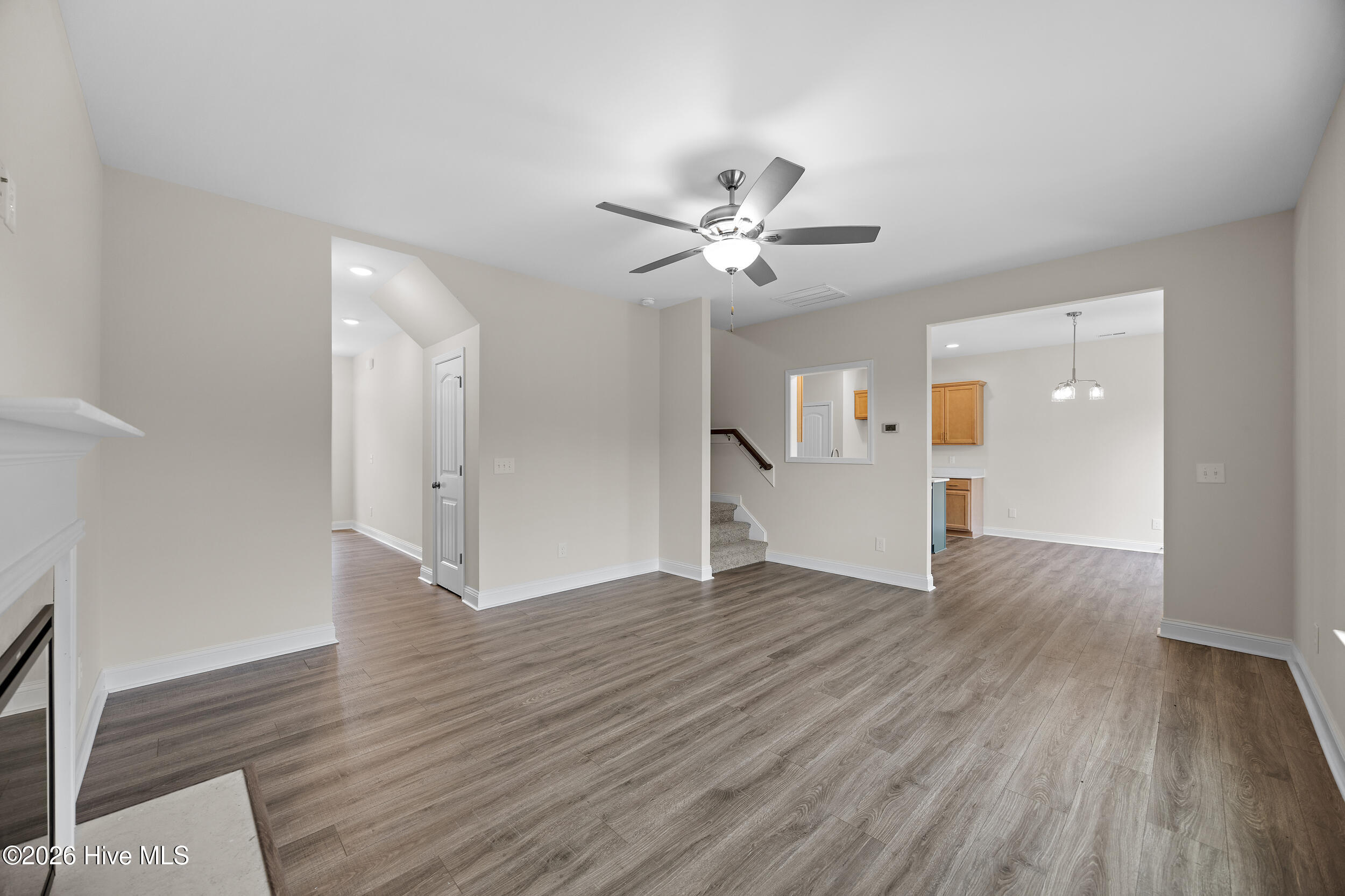 416 Fore Place Property Photo 11