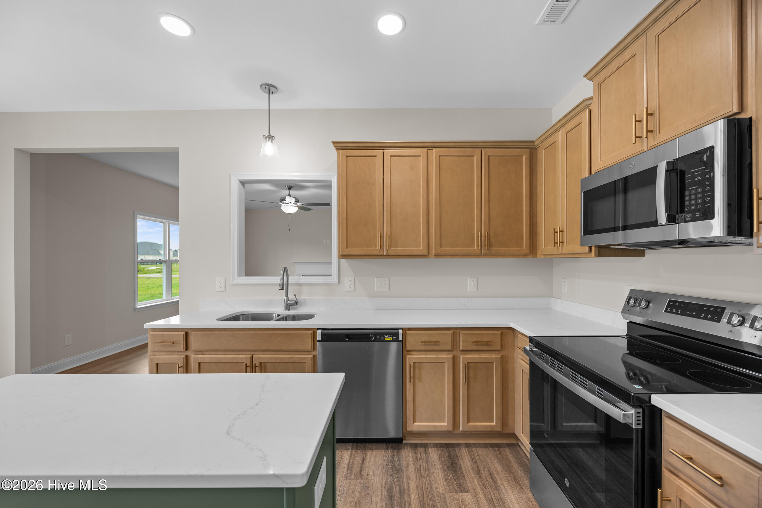 416 Fore Place Property Photo 17