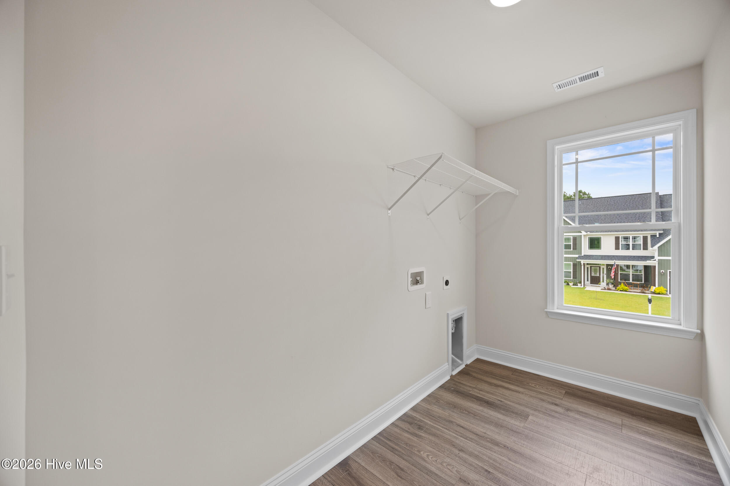 416 Fore Place Property Photo 19