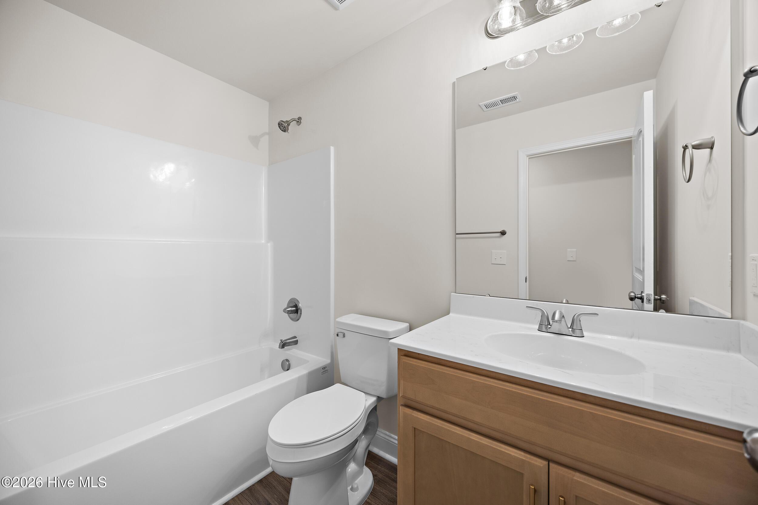 416 Fore Place Property Photo 21