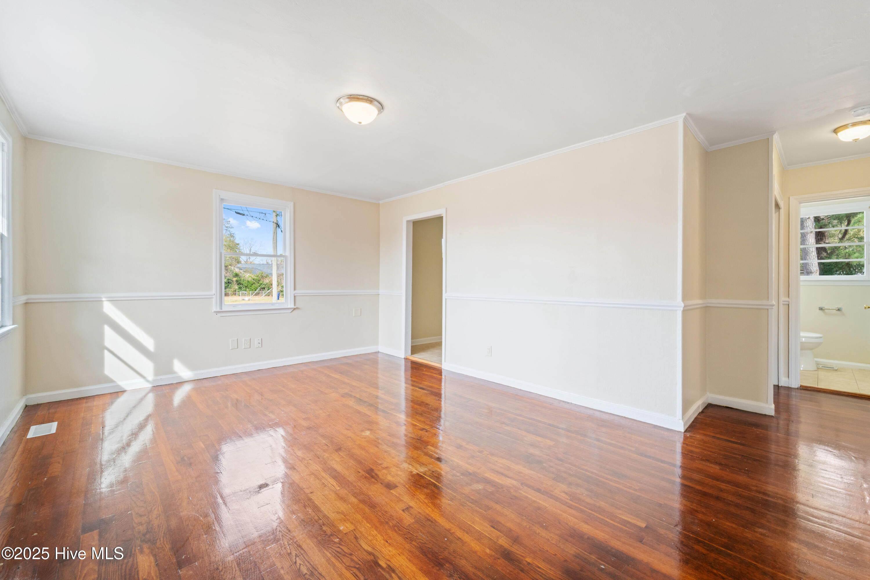 2272 Onslow Drive Property Photo 3