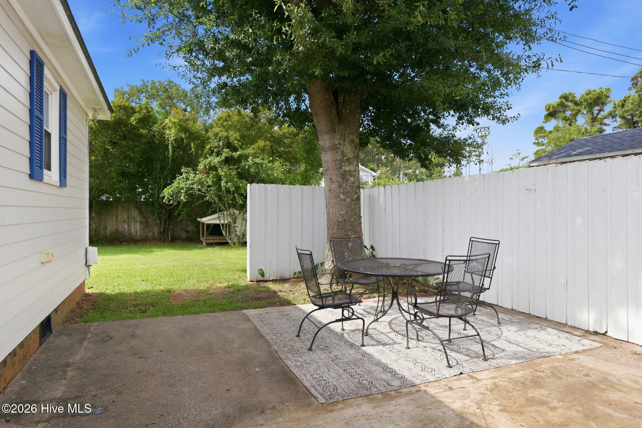 211 Vine Street Property Photo 32