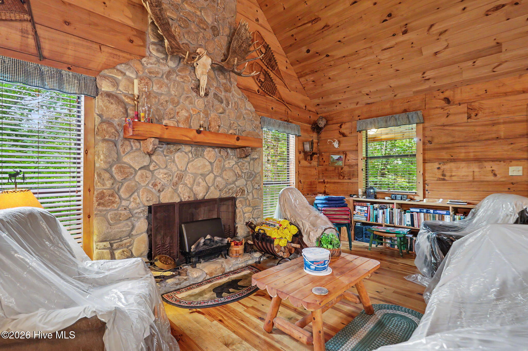 185 Falling Waters Lane Property Photo 7