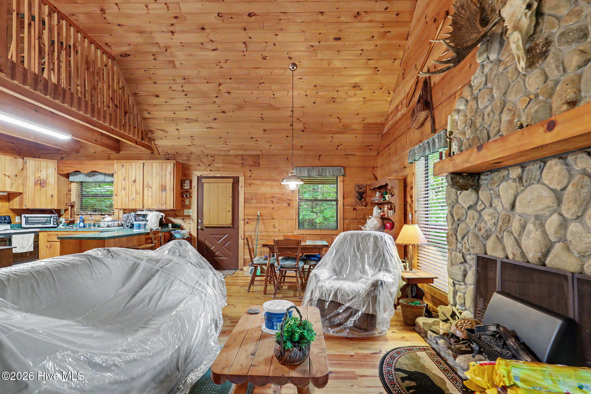 185 Falling Waters Lane Property Photo 8