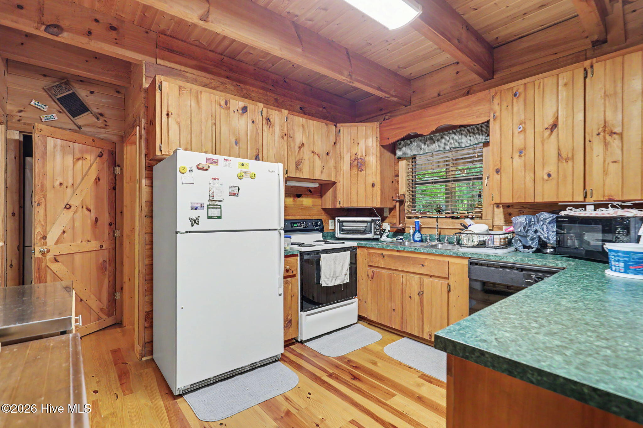185 Falling Waters Lane Property Photo 11
