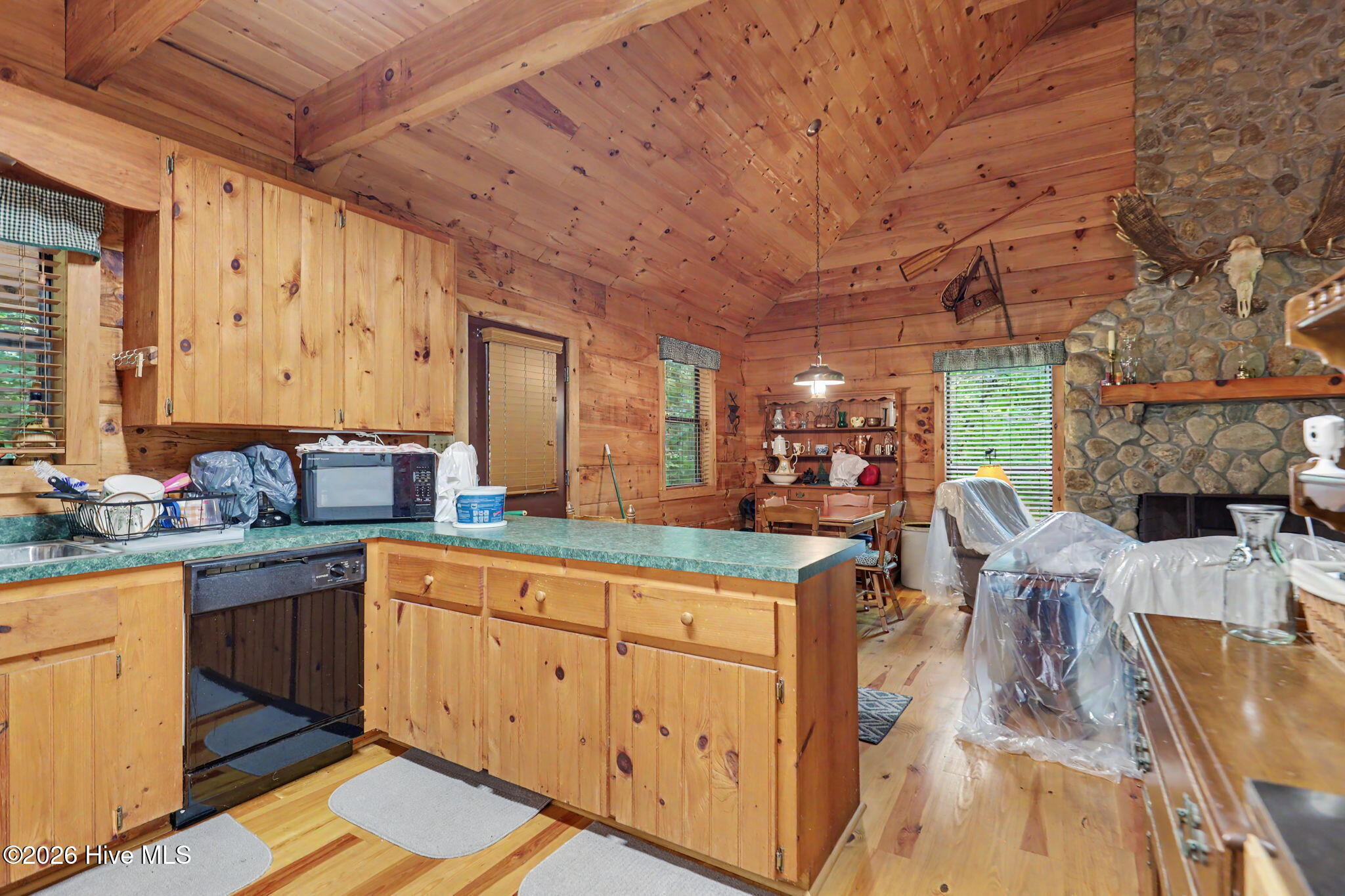 185 Falling Waters Lane Property Photo 12