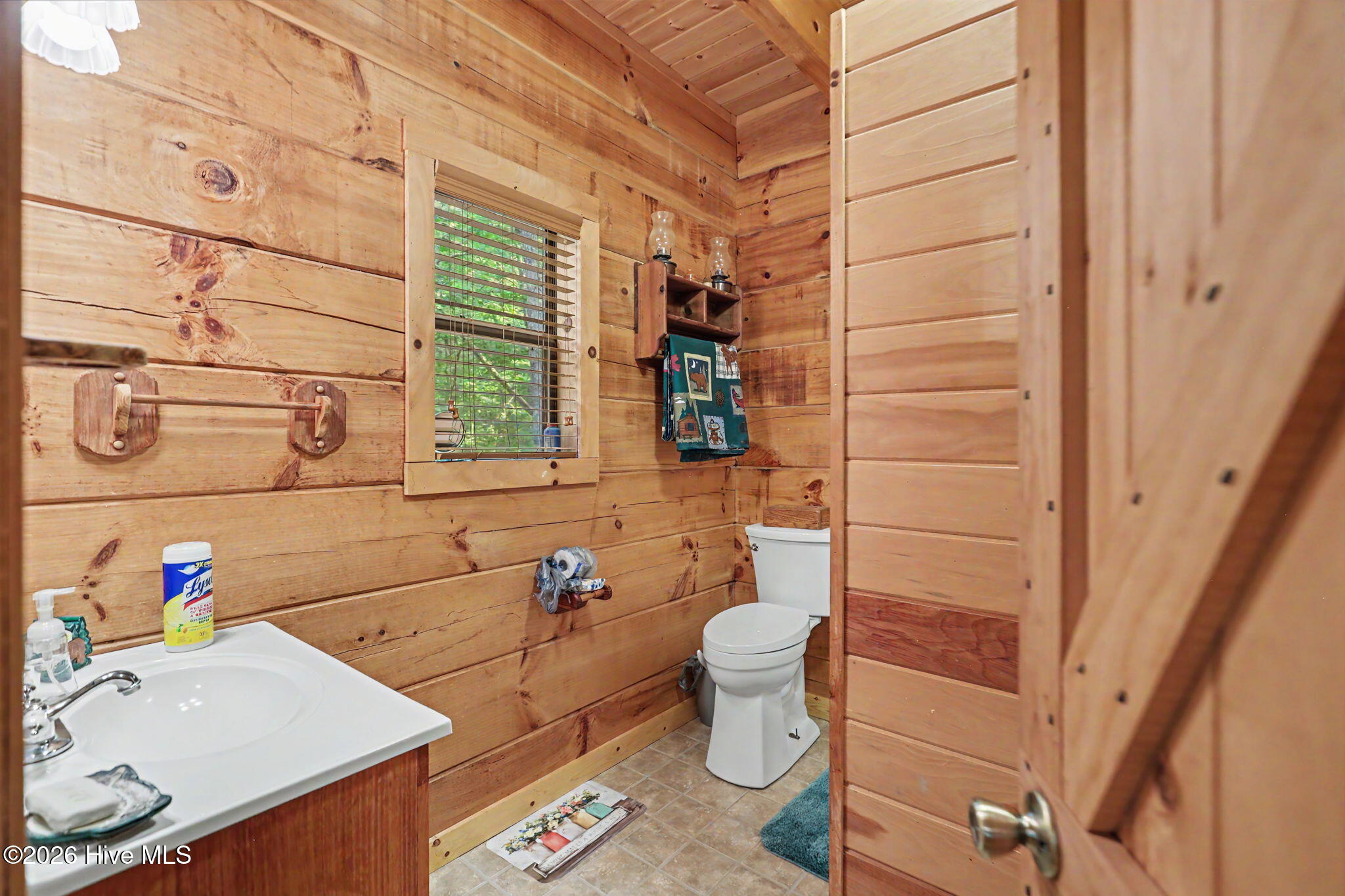 185 Falling Waters Lane Property Photo 18