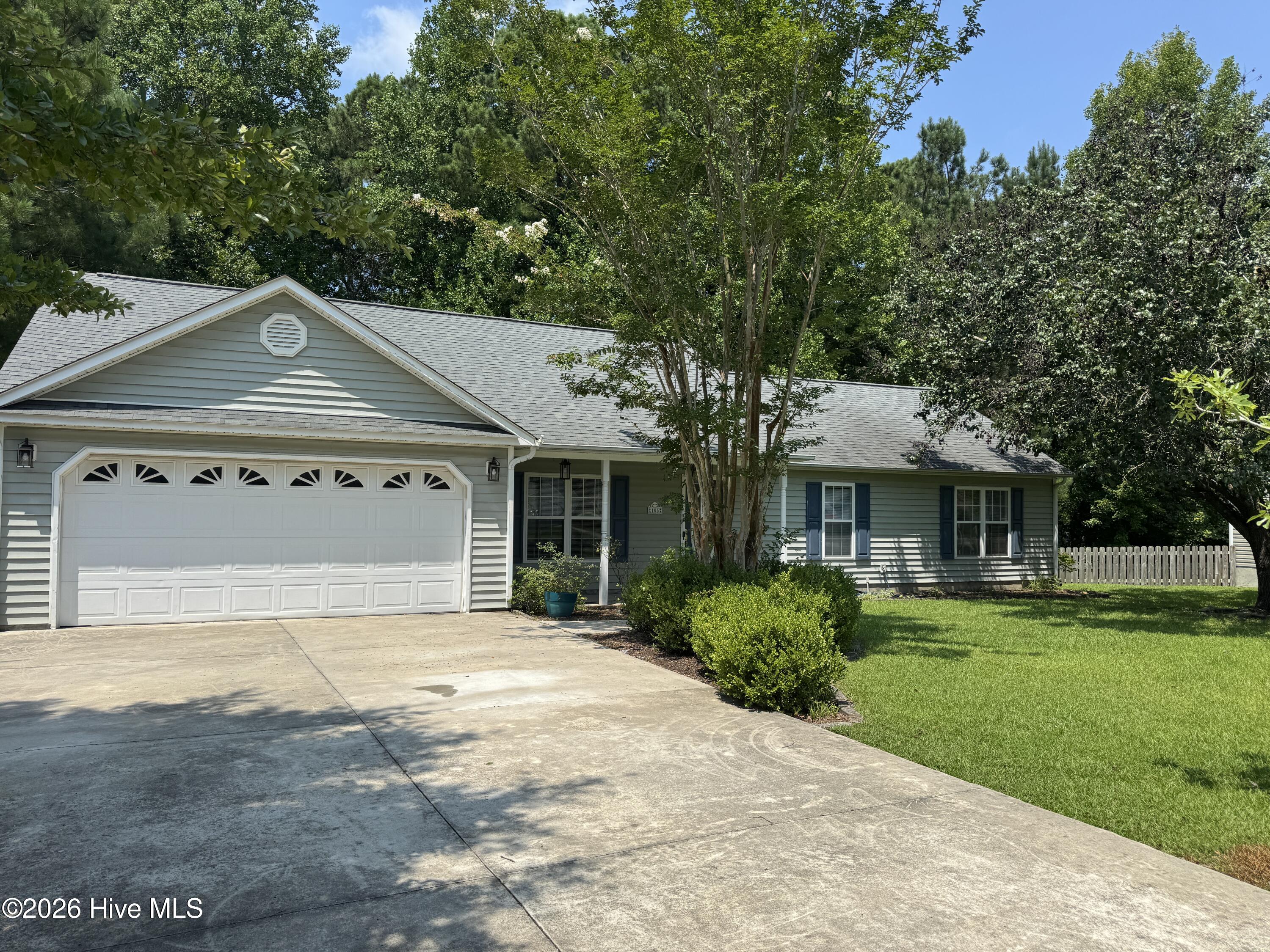105 Farina Drive Property Photo 1