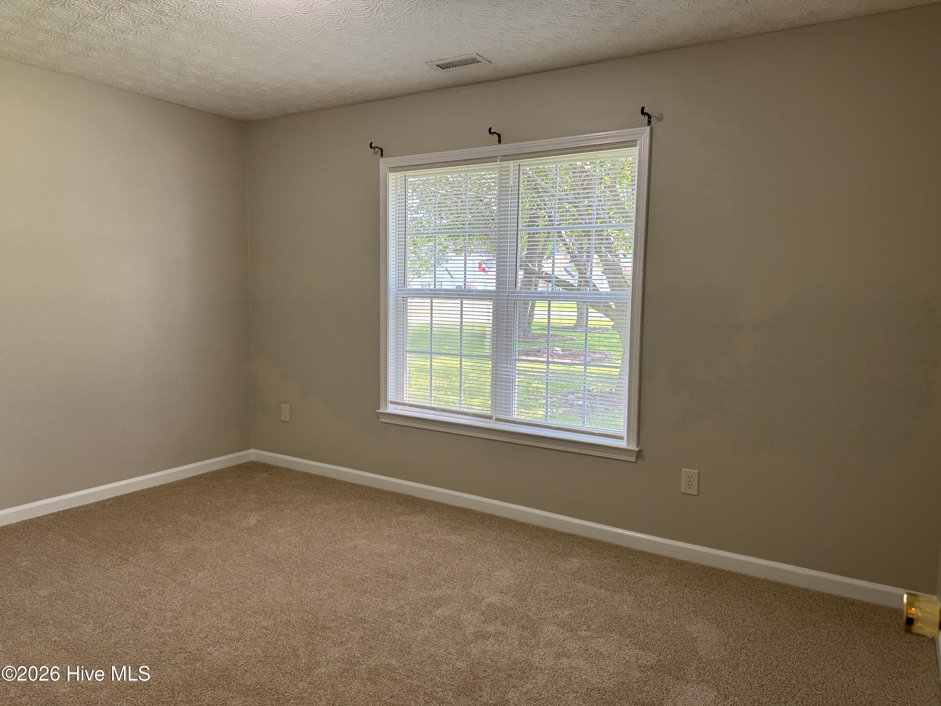 105 Farina Drive Property Photo 14