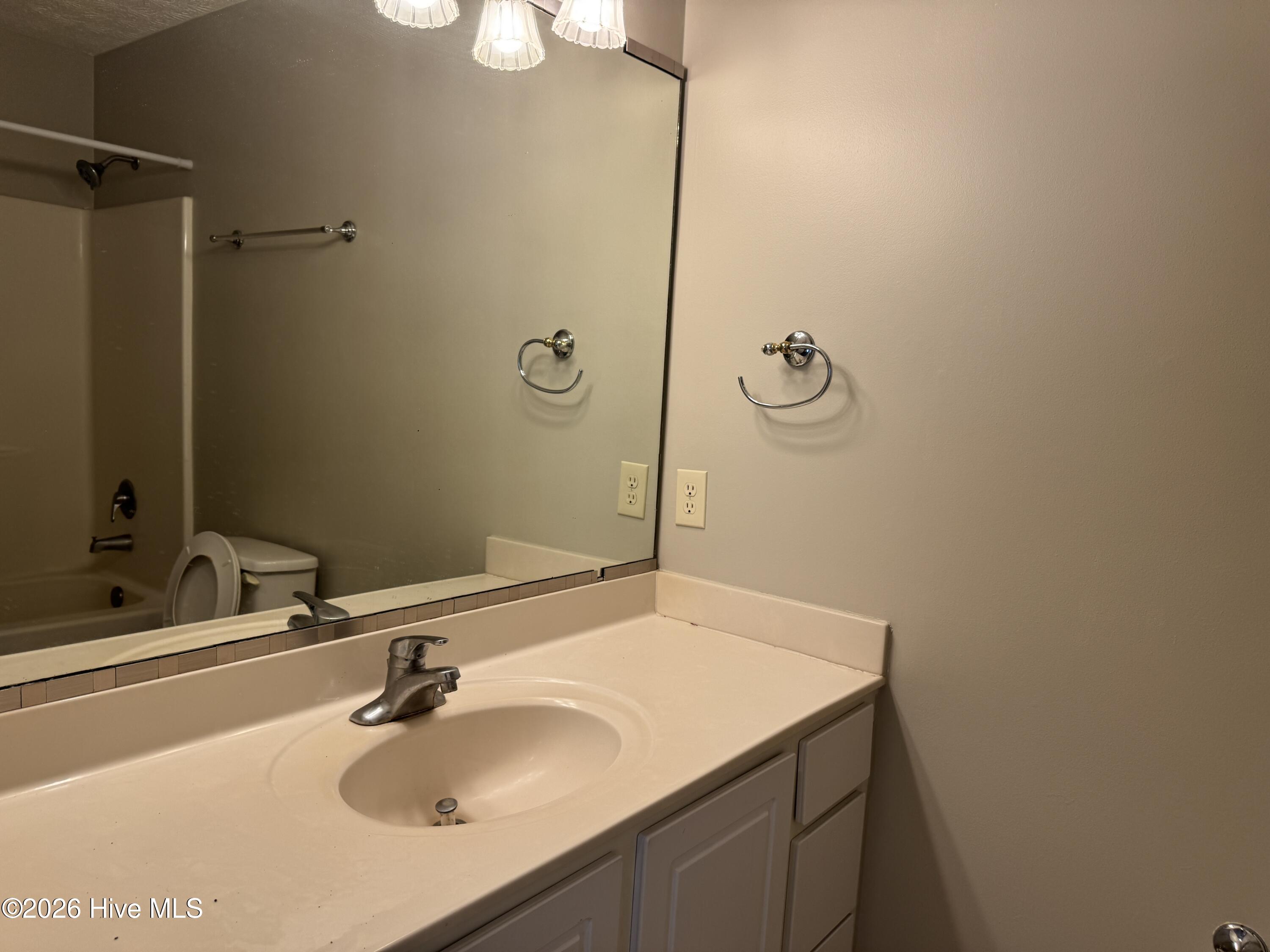 105 Farina Drive Property Photo 18