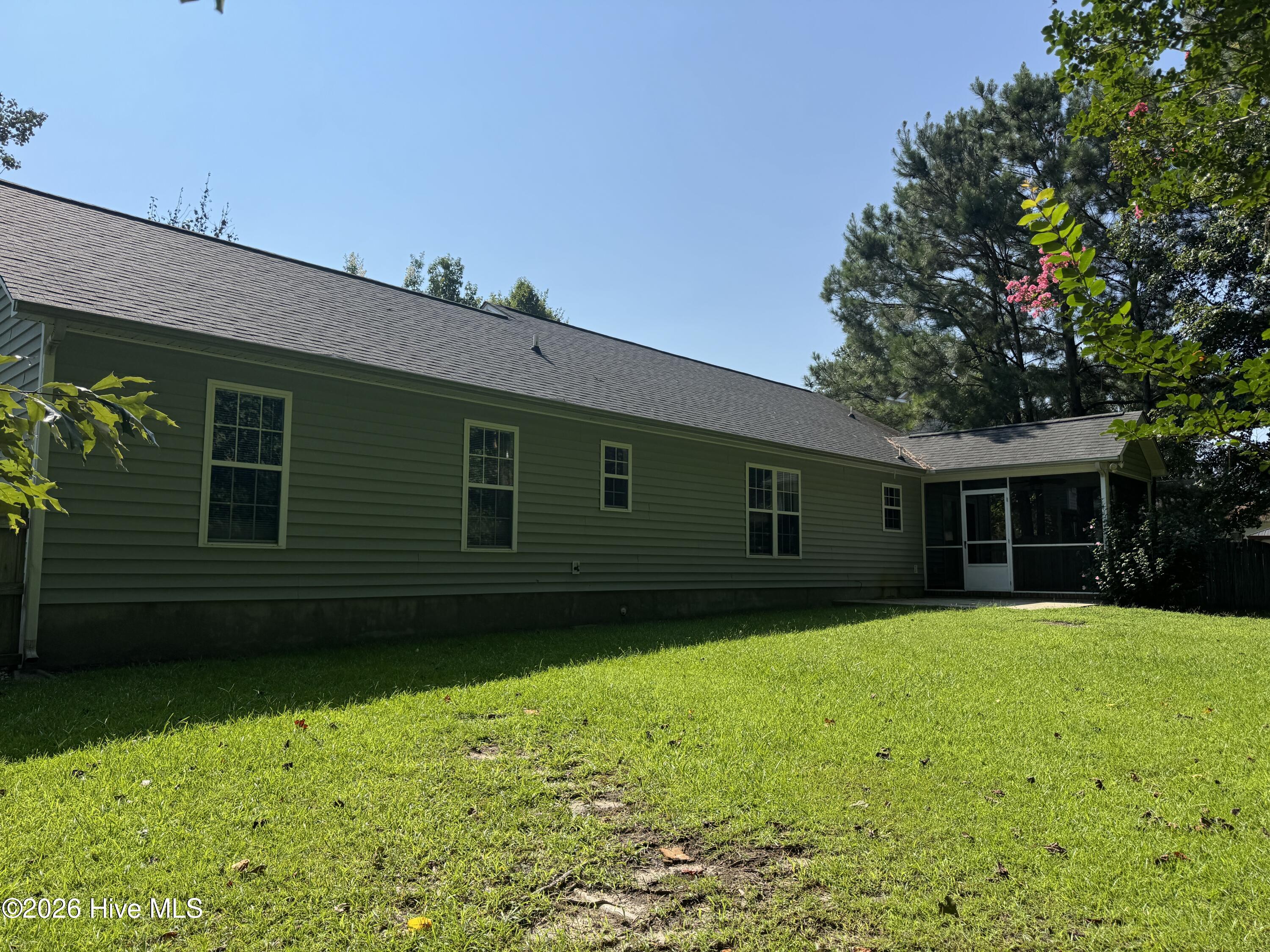 105 Farina Drive Property Photo 22