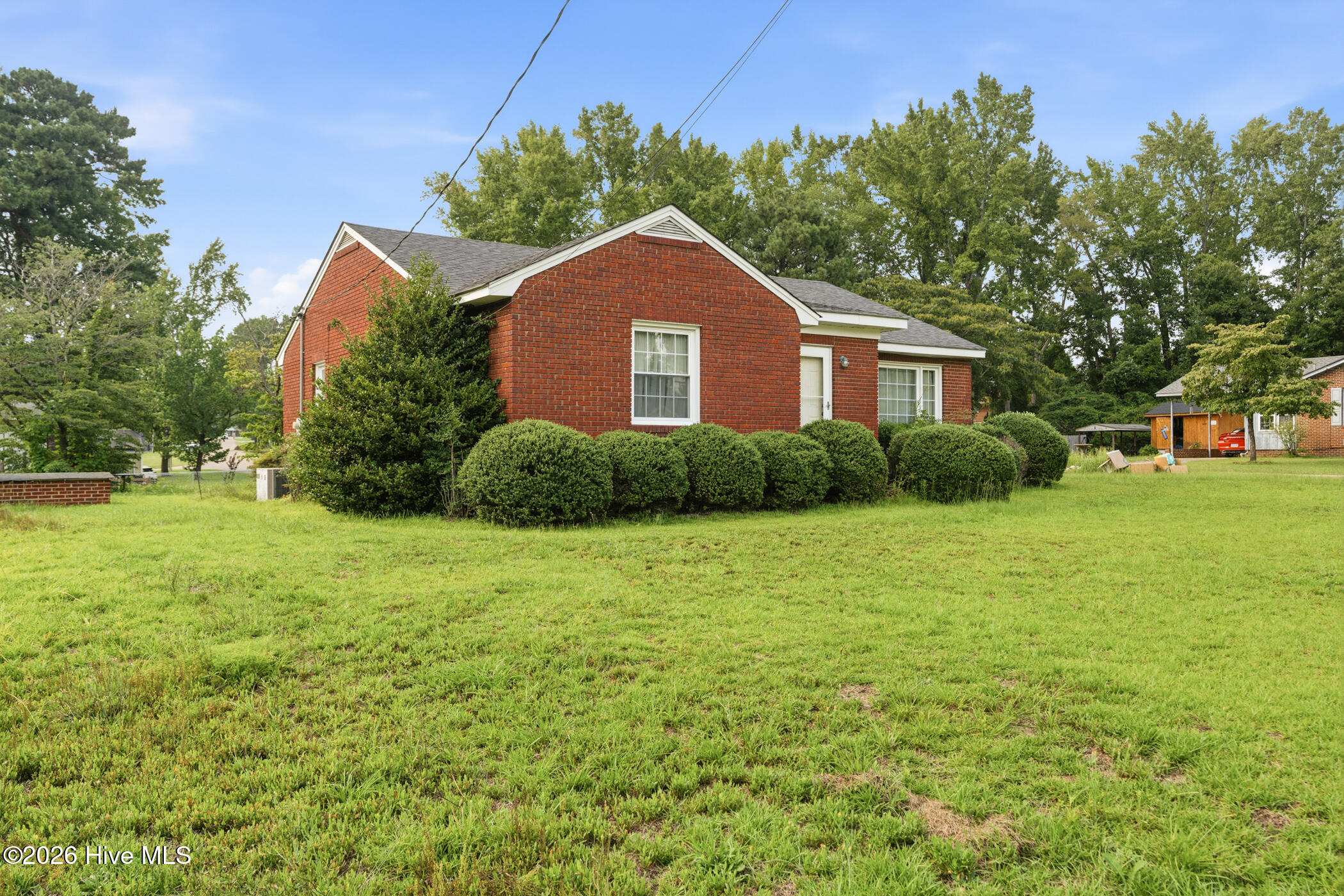 1115 Richmond Road Property Photo 2
