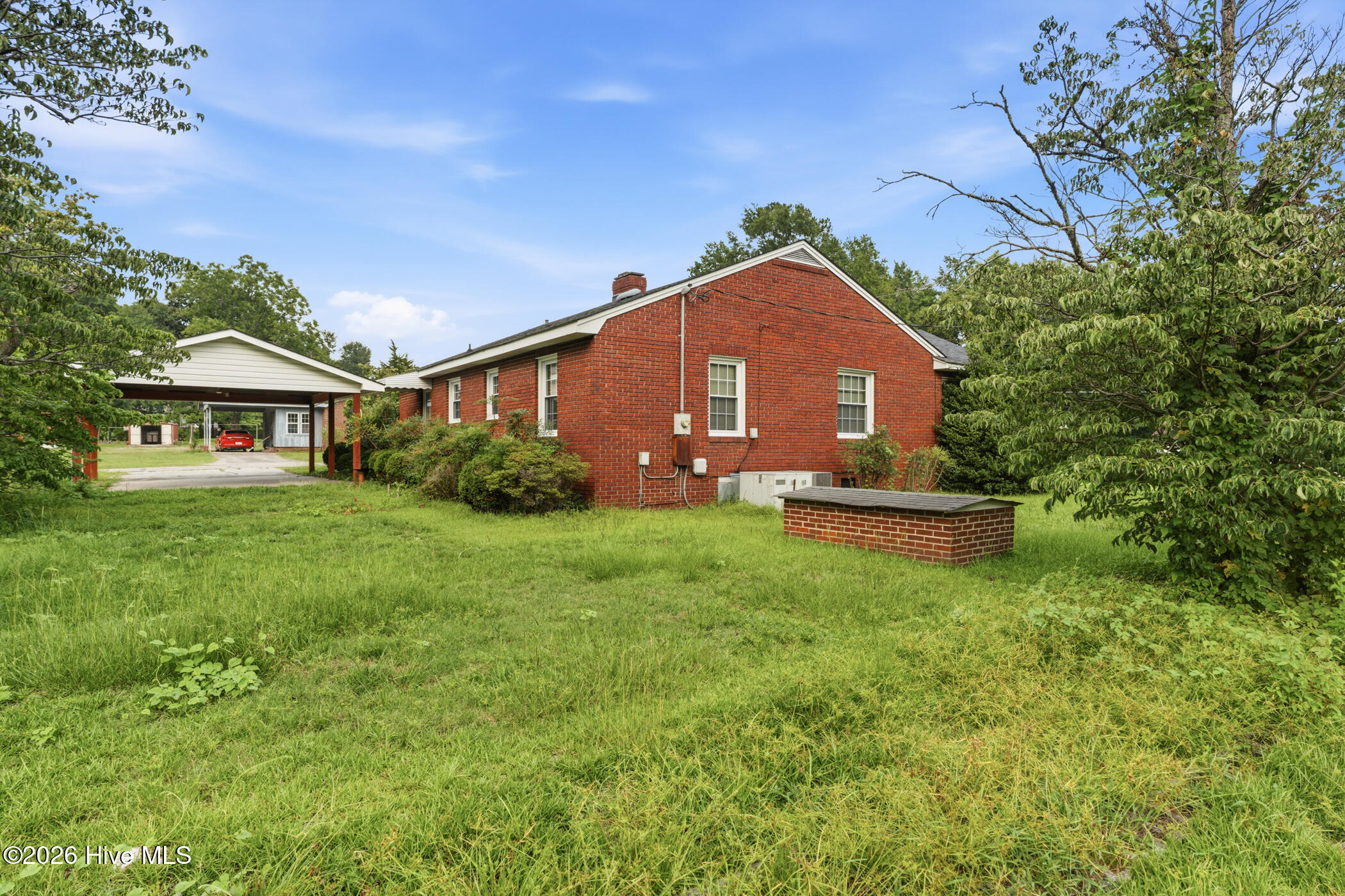 1115 Richmond Road Property Photo 3