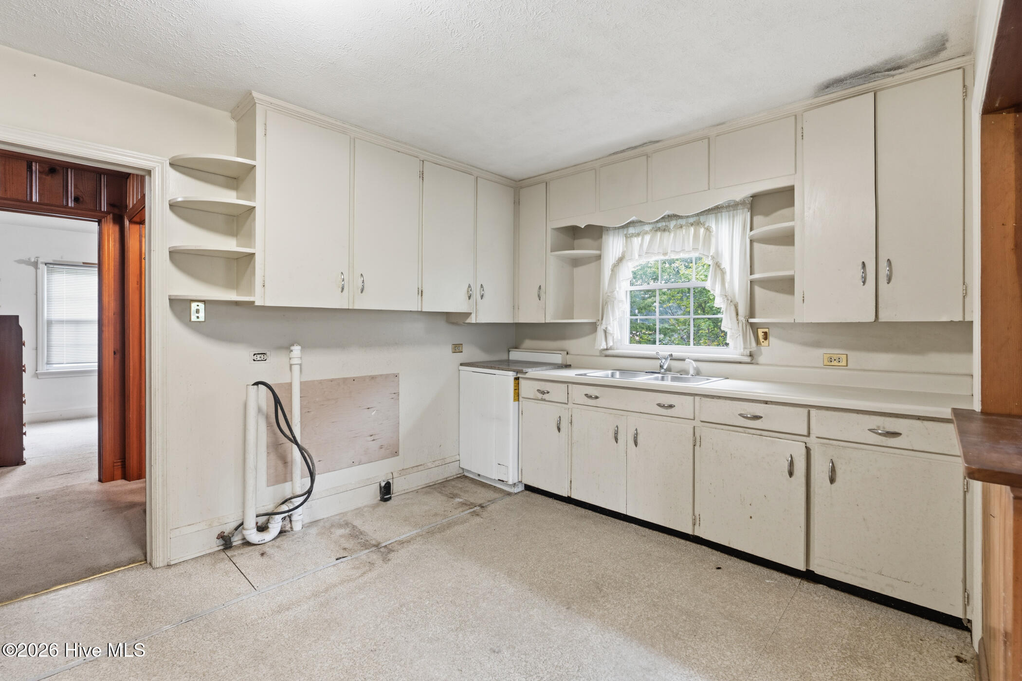 1115 Richmond Road Property Photo 13