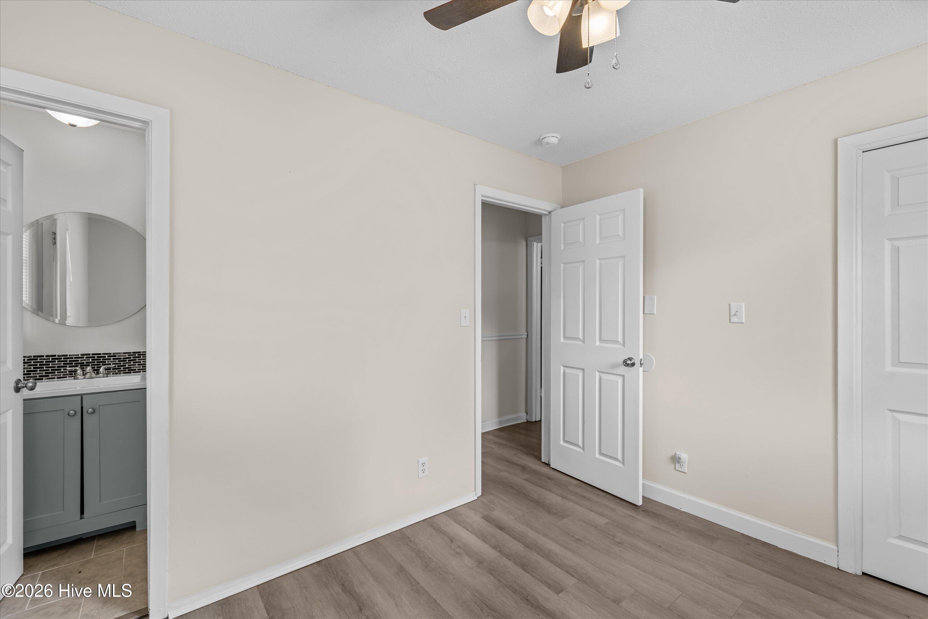 2526 Meadowbrook Drive Property Photo 14