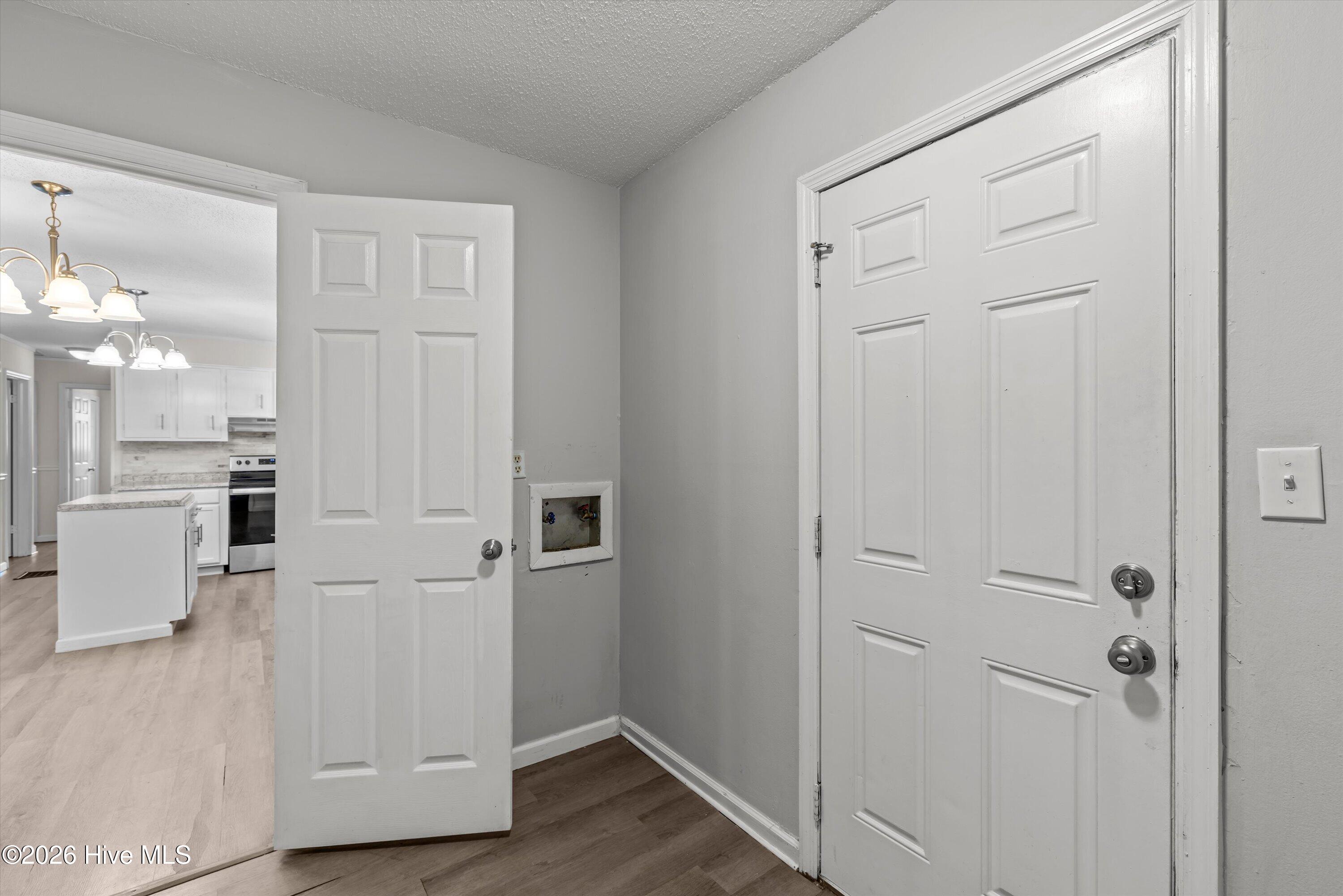 2526 Meadowbrook Drive Property Photo 17