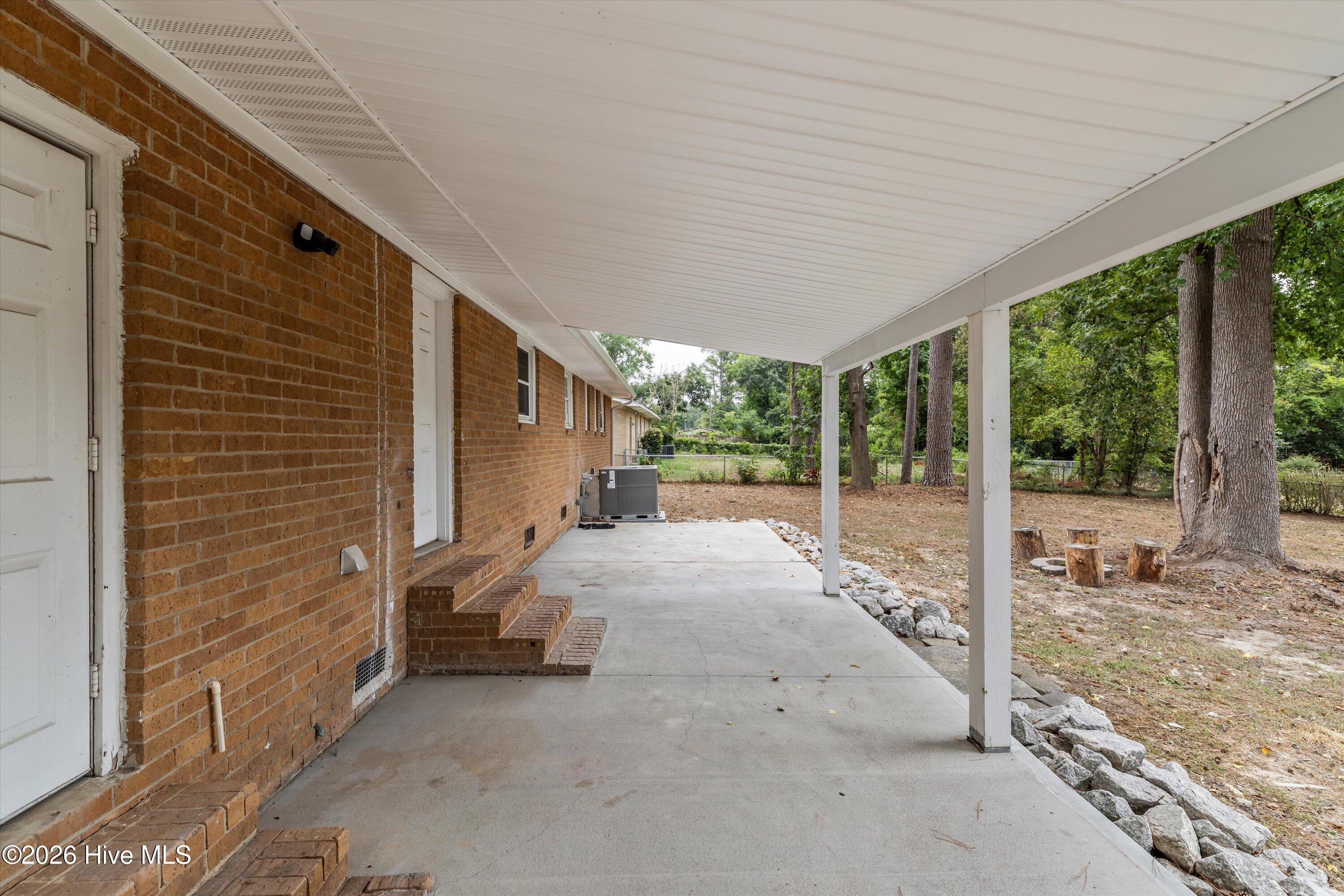 2526 Meadowbrook Drive Property Photo 19