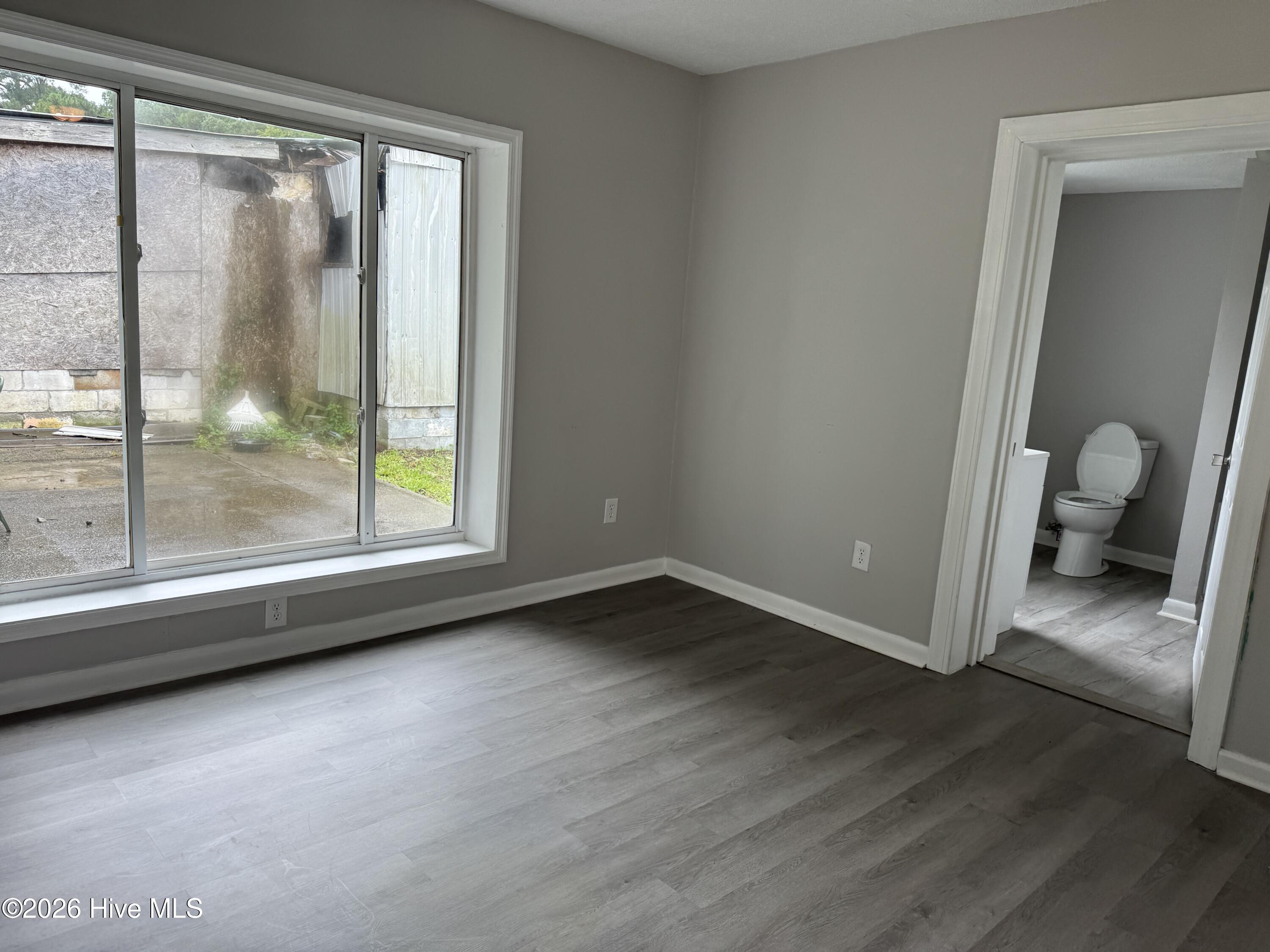 2201 Chestnut Avenue Property Photo 10