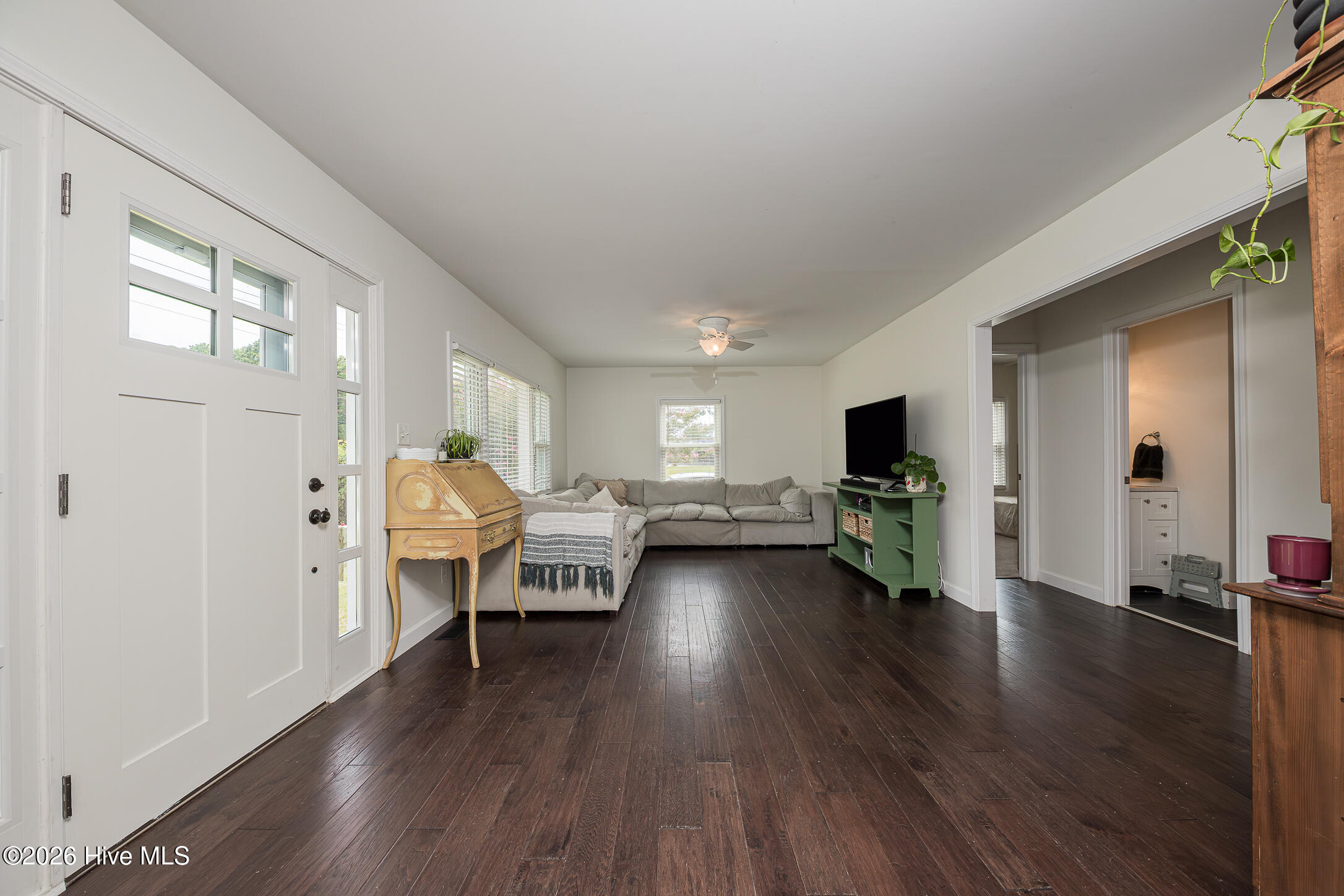 670 Queens Creek Road Property Photo 4