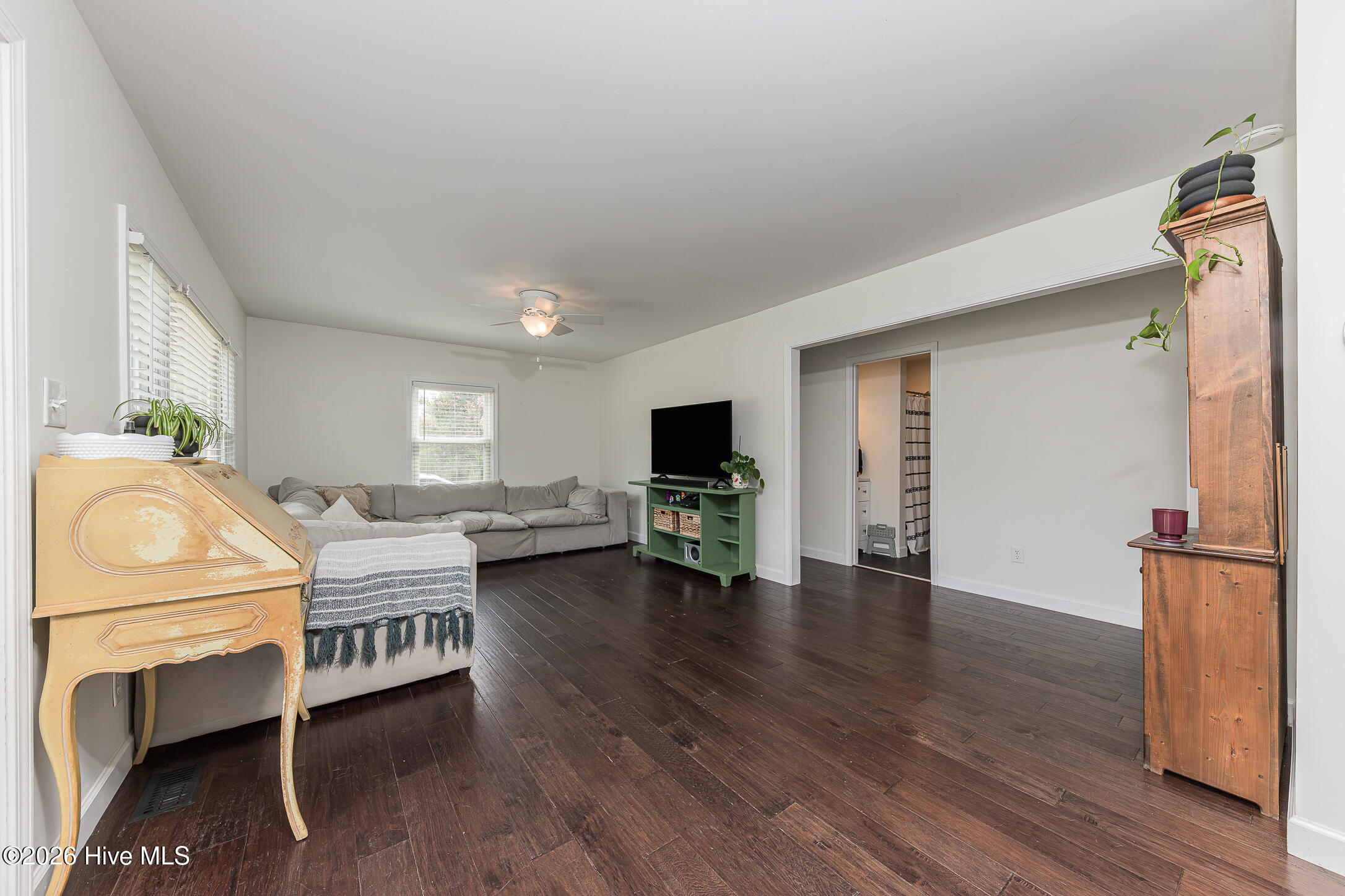 670 Queens Creek Road Property Photo 5