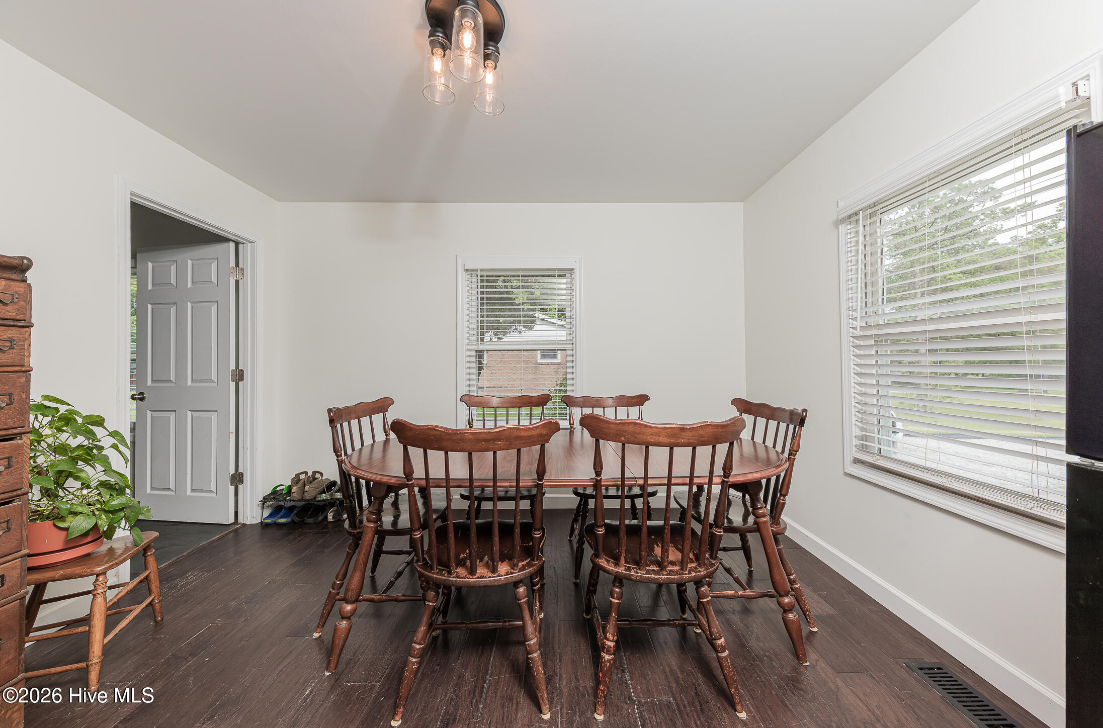 670 Queens Creek Road Property Photo 12