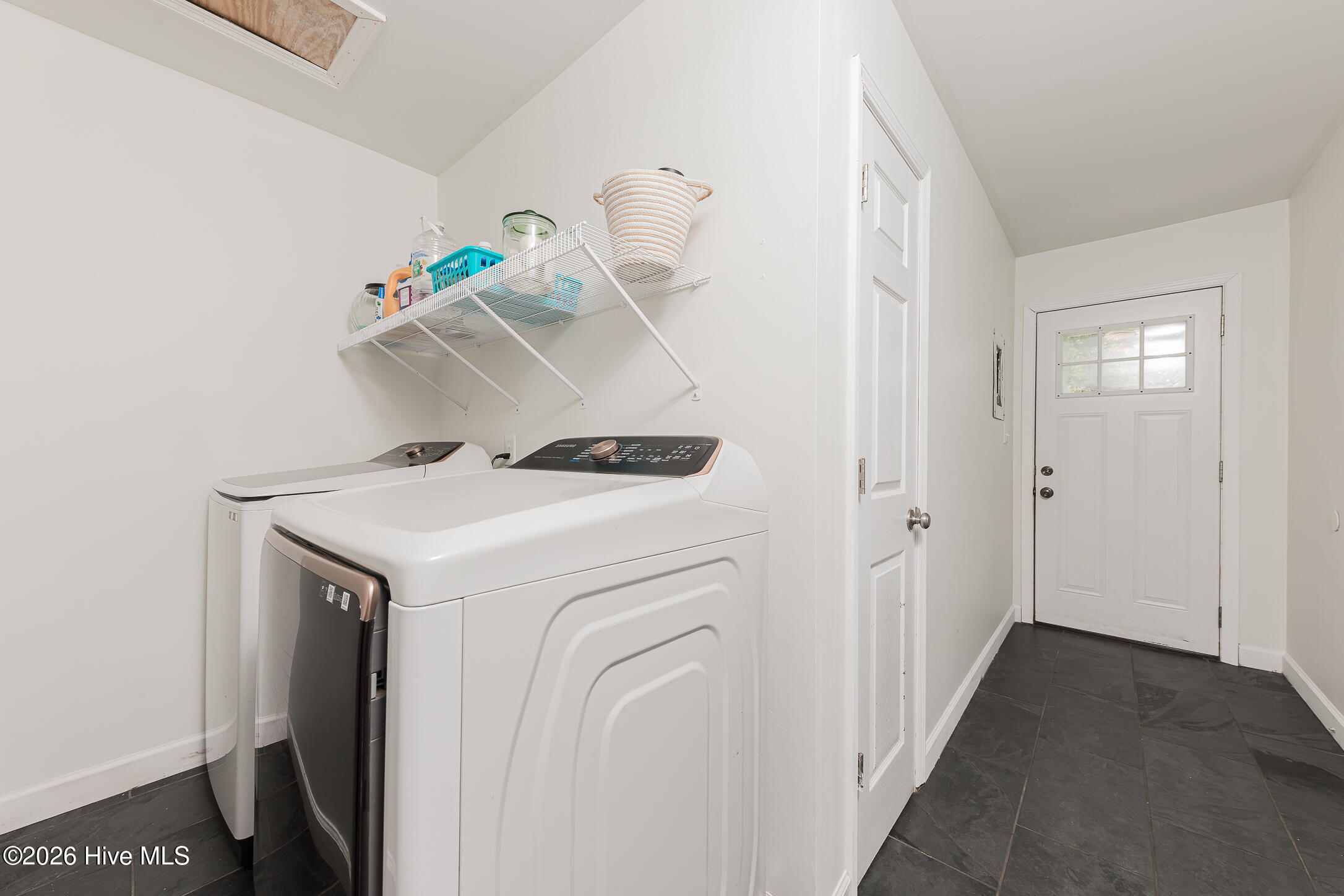 670 Queens Creek Road Property Photo 16