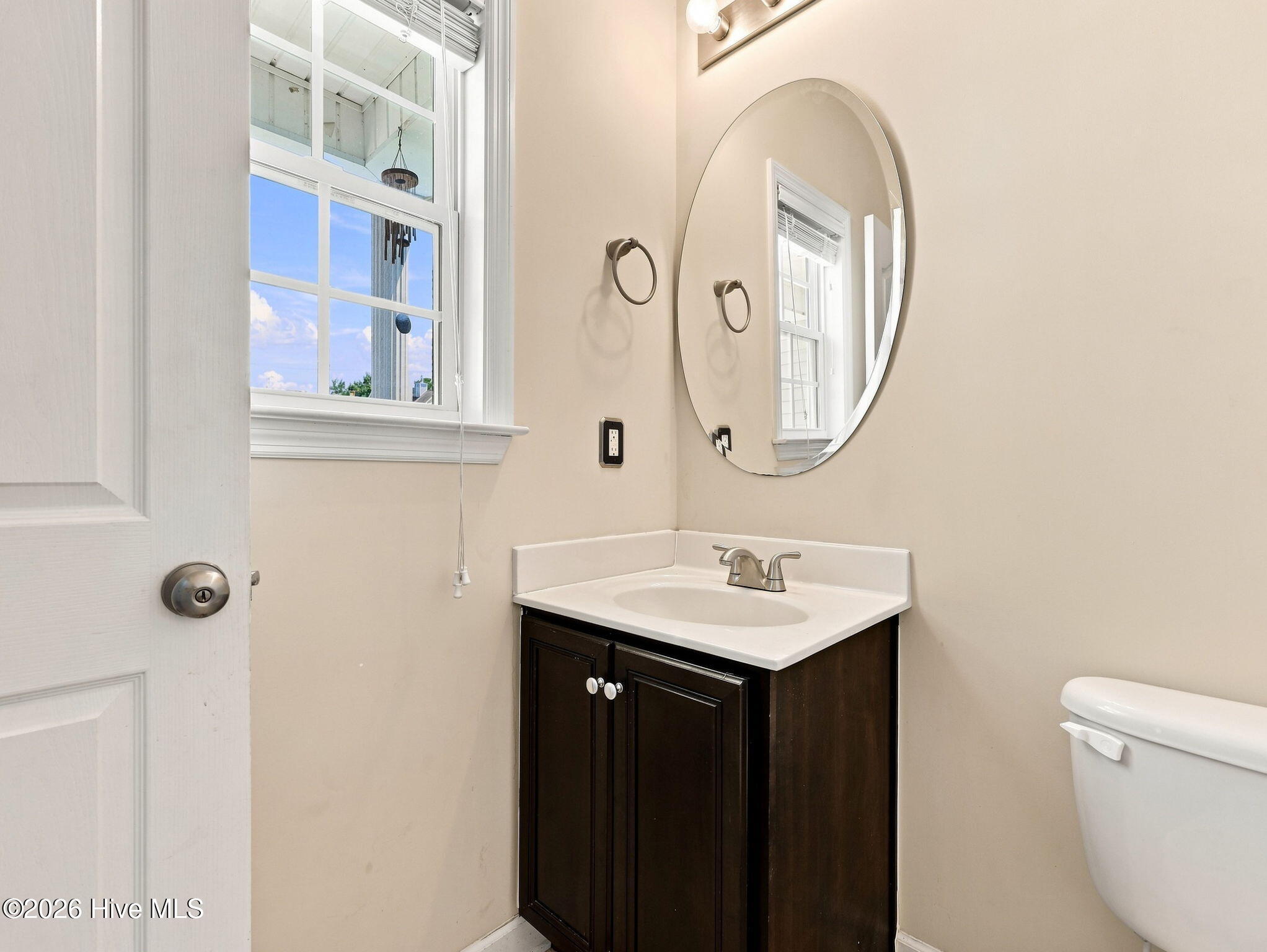 302 Squire Court Property Photo 7