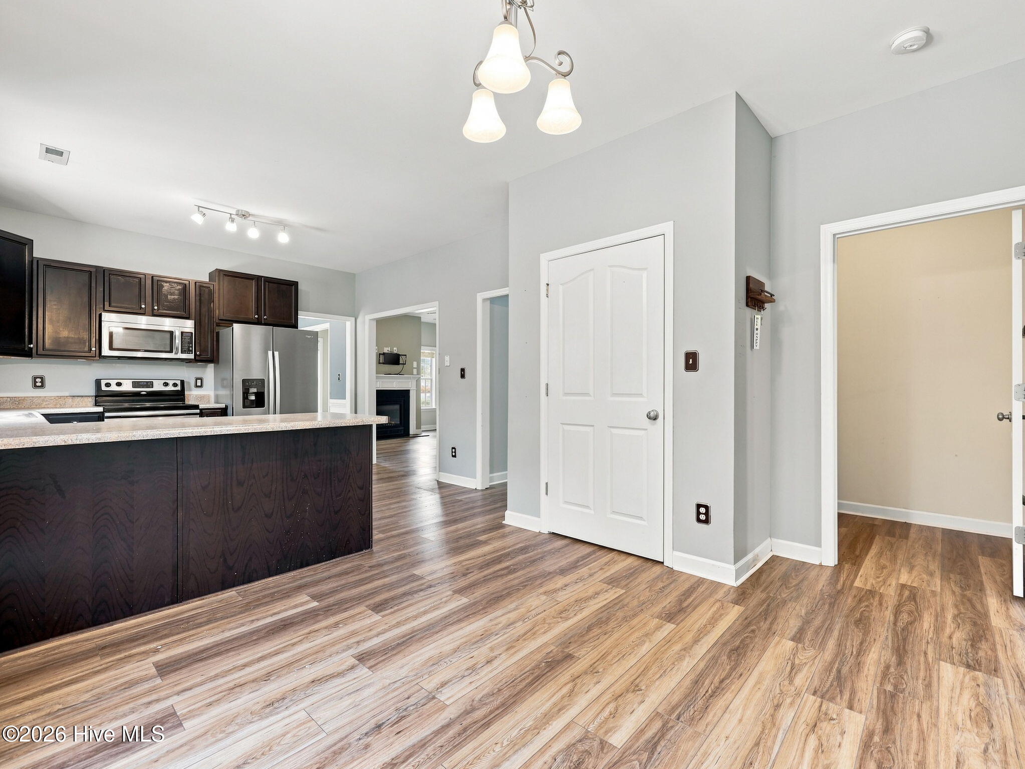 302 Squire Court Property Photo 15