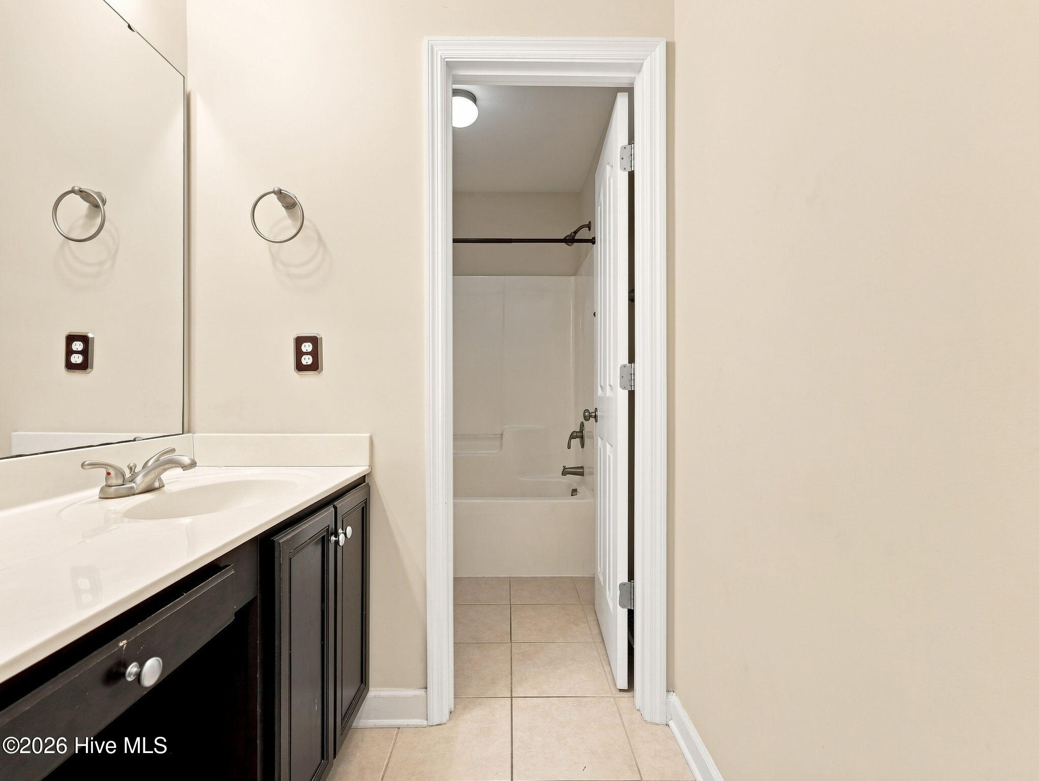 302 Squire Court Property Photo 32