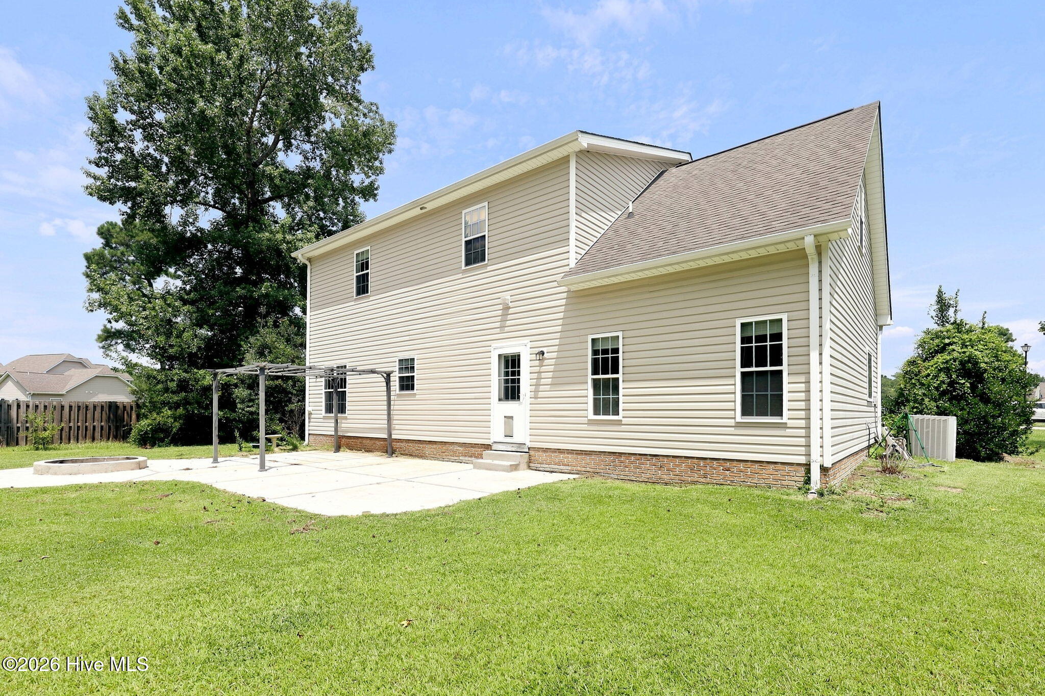 302 Squire Court Property Photo 47