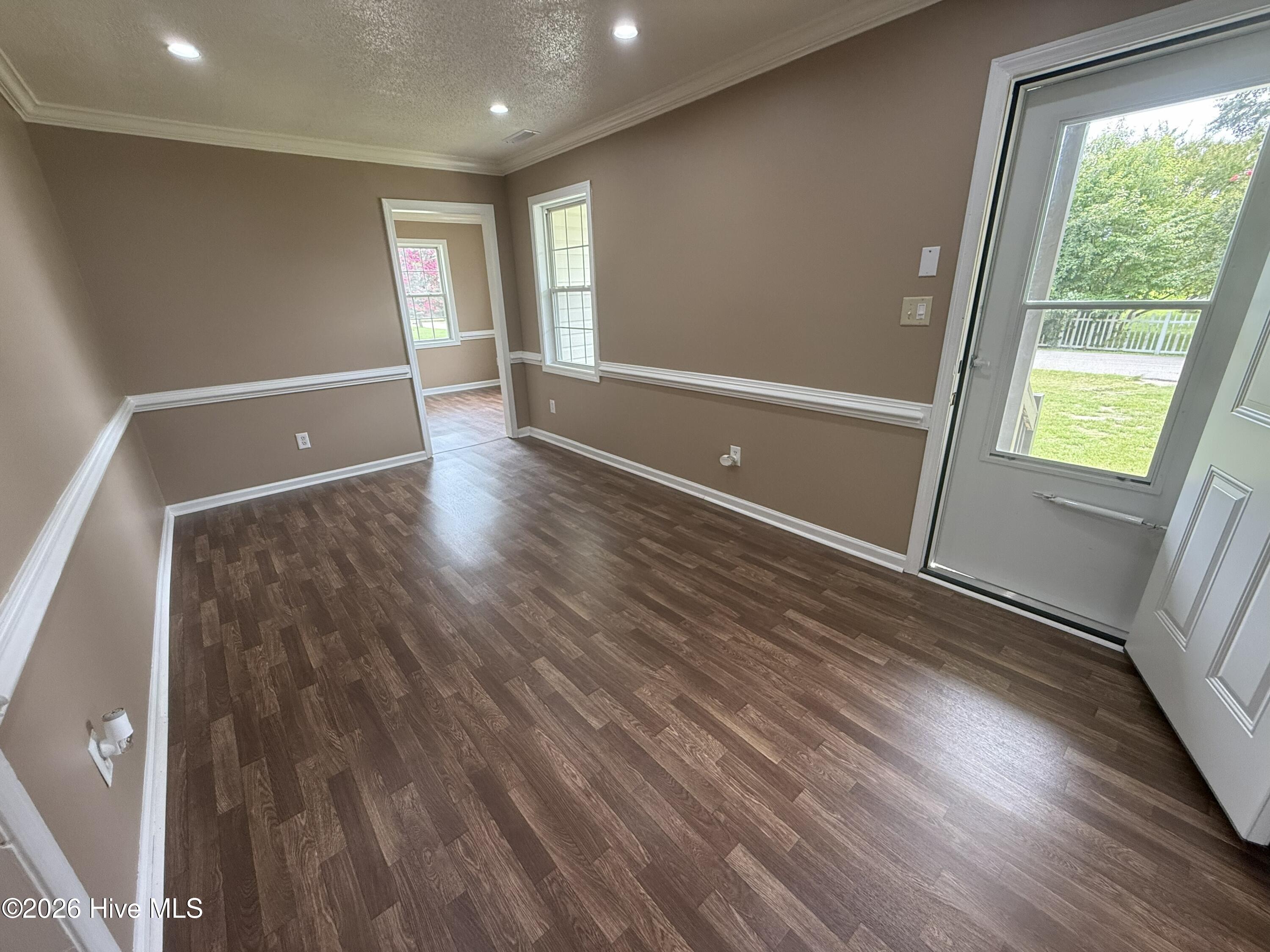 119 Valentine Avenue Property Photo 4
