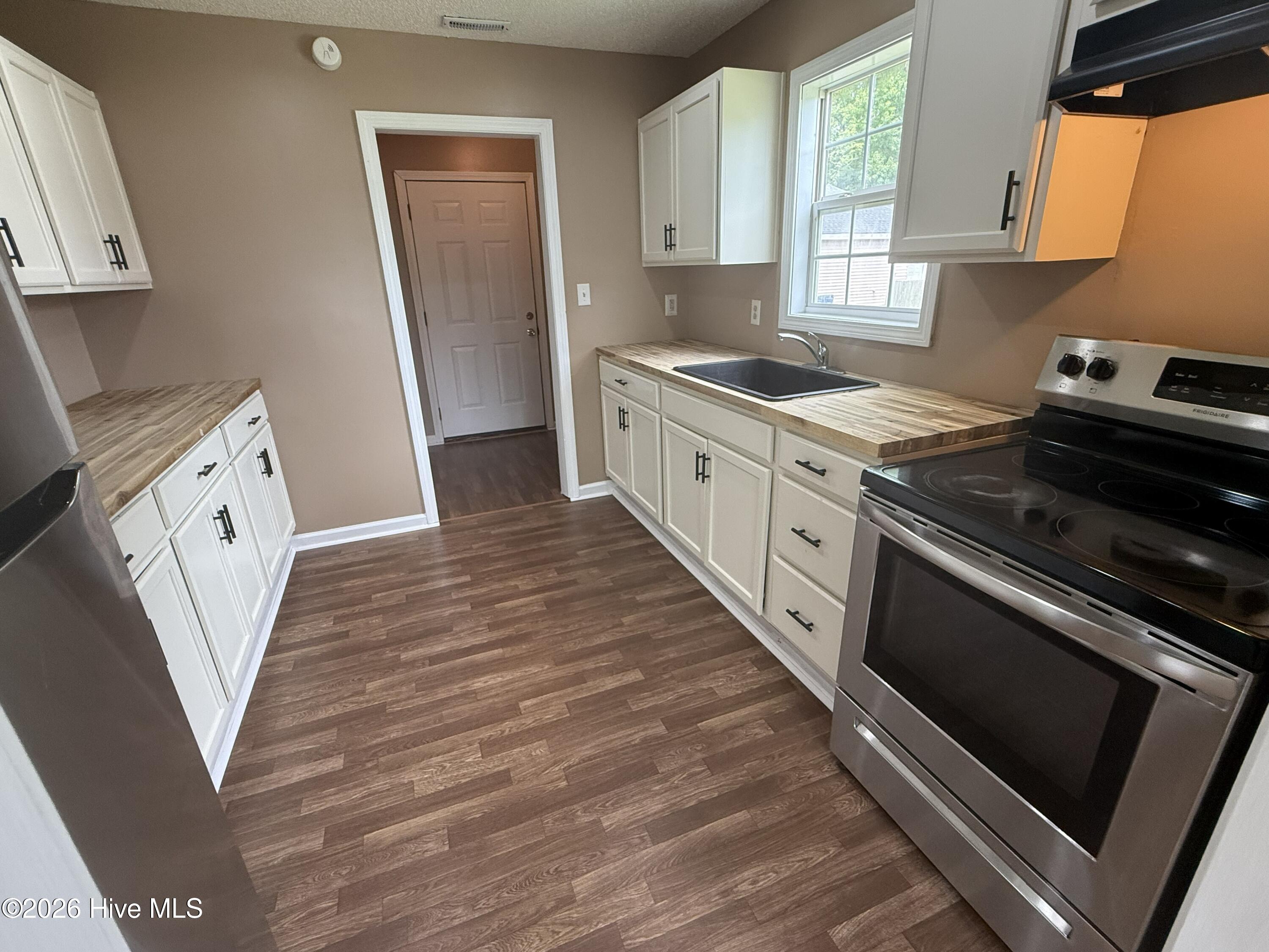 119 Valentine Avenue Property Photo 11