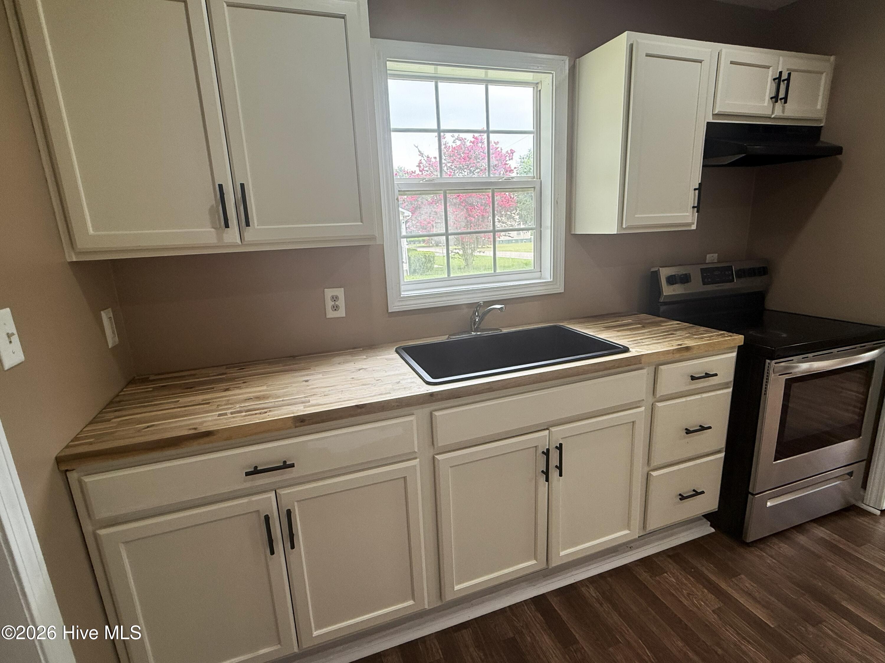 119 Valentine Avenue Property Photo 15