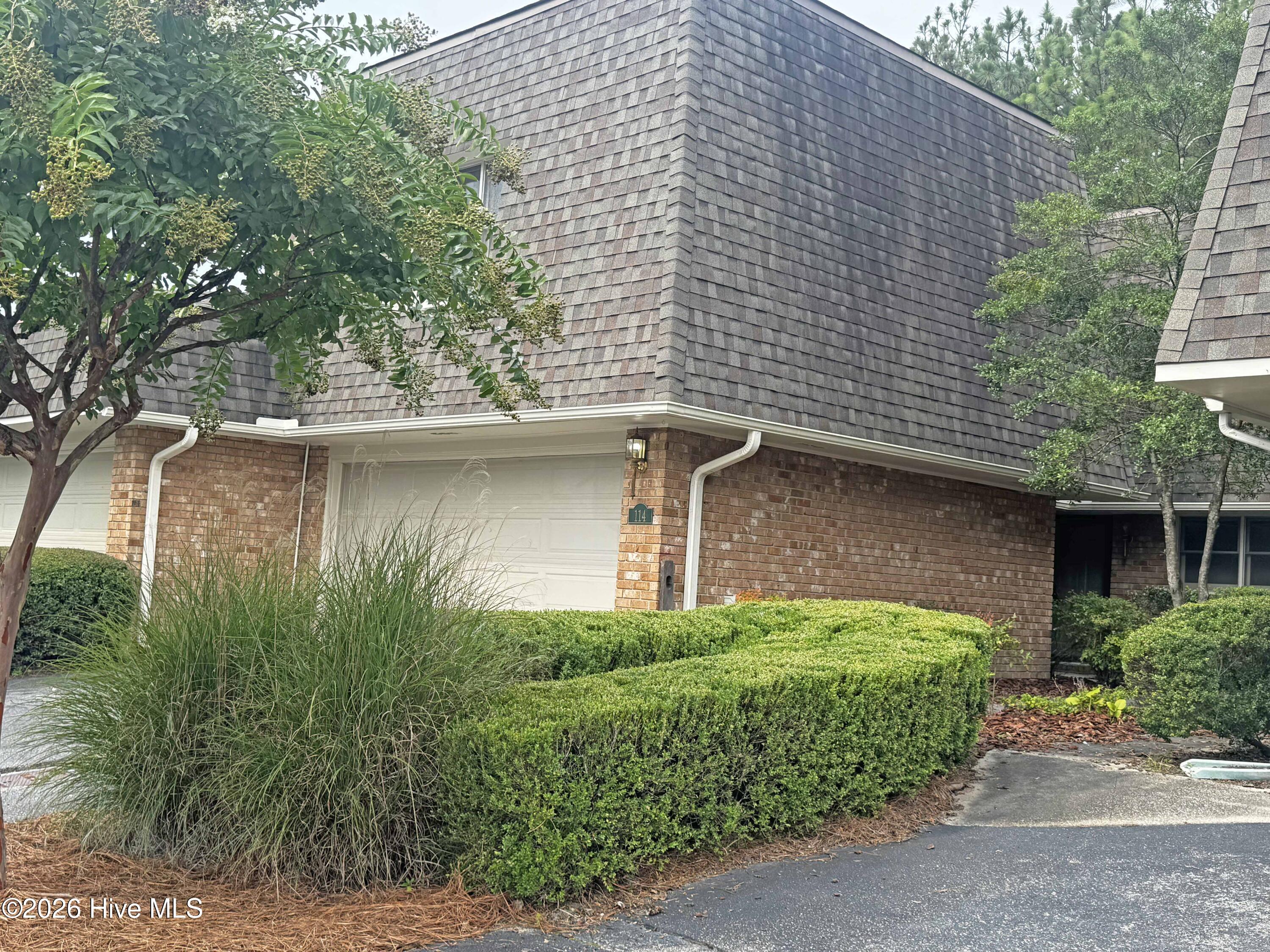 114 Wimbledon Drive Property Photo 1