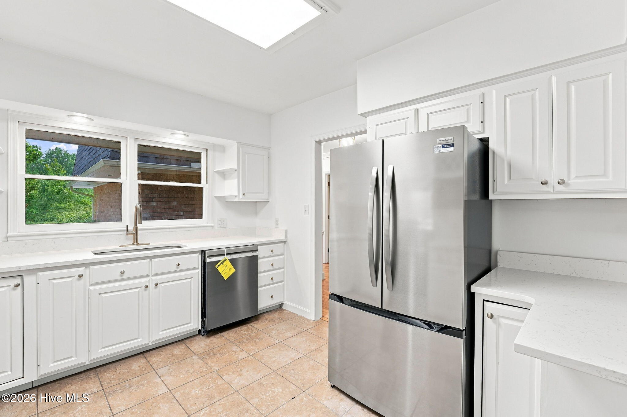 114 Wimbledon Drive Property Photo 3