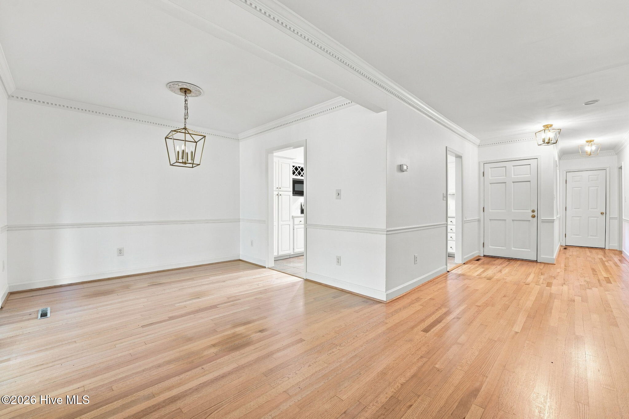 114 Wimbledon Drive Property Photo 4
