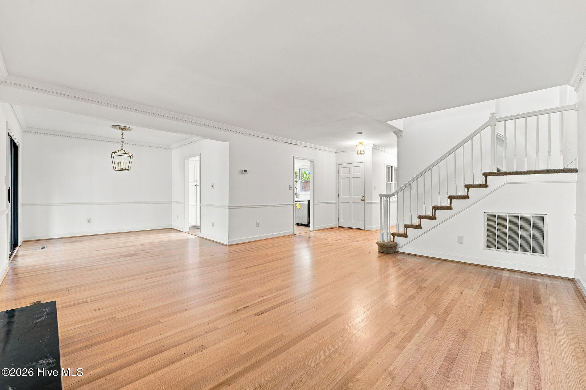 114 Wimbledon Drive Property Photo 7