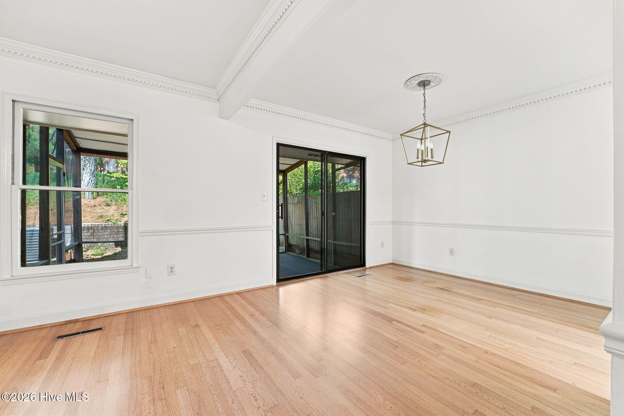 114 Wimbledon Drive Property Photo 11