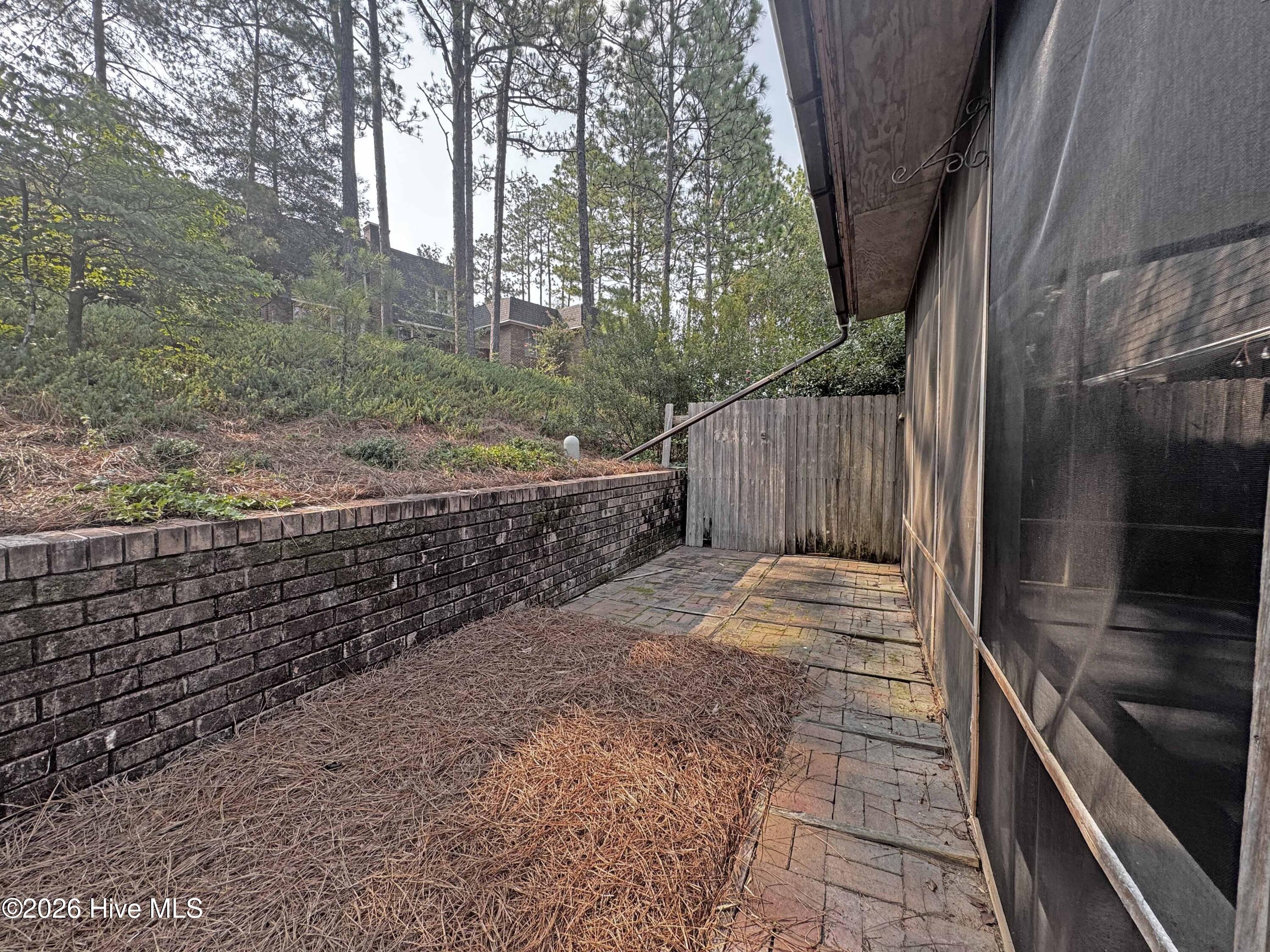 114 Wimbledon Drive Property Photo 32