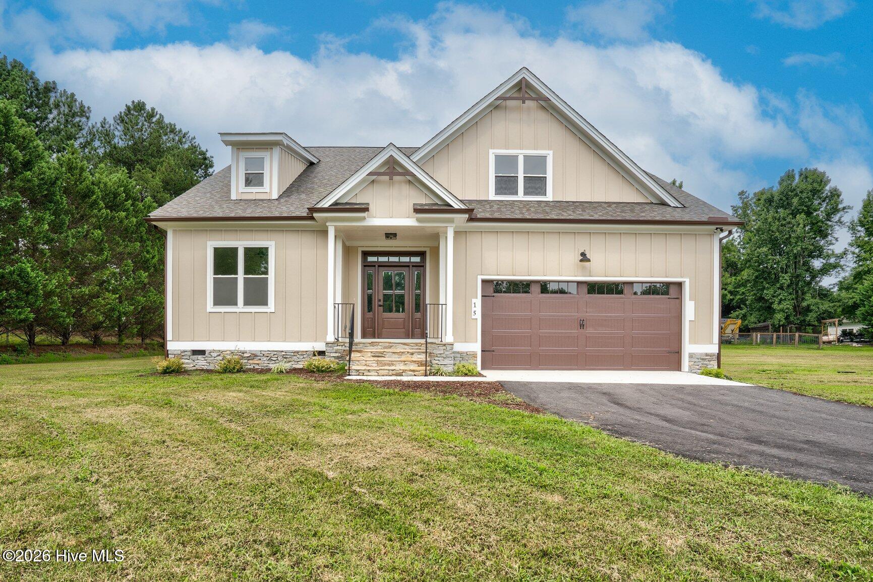 15 Black Feather Lane Property Photo 1