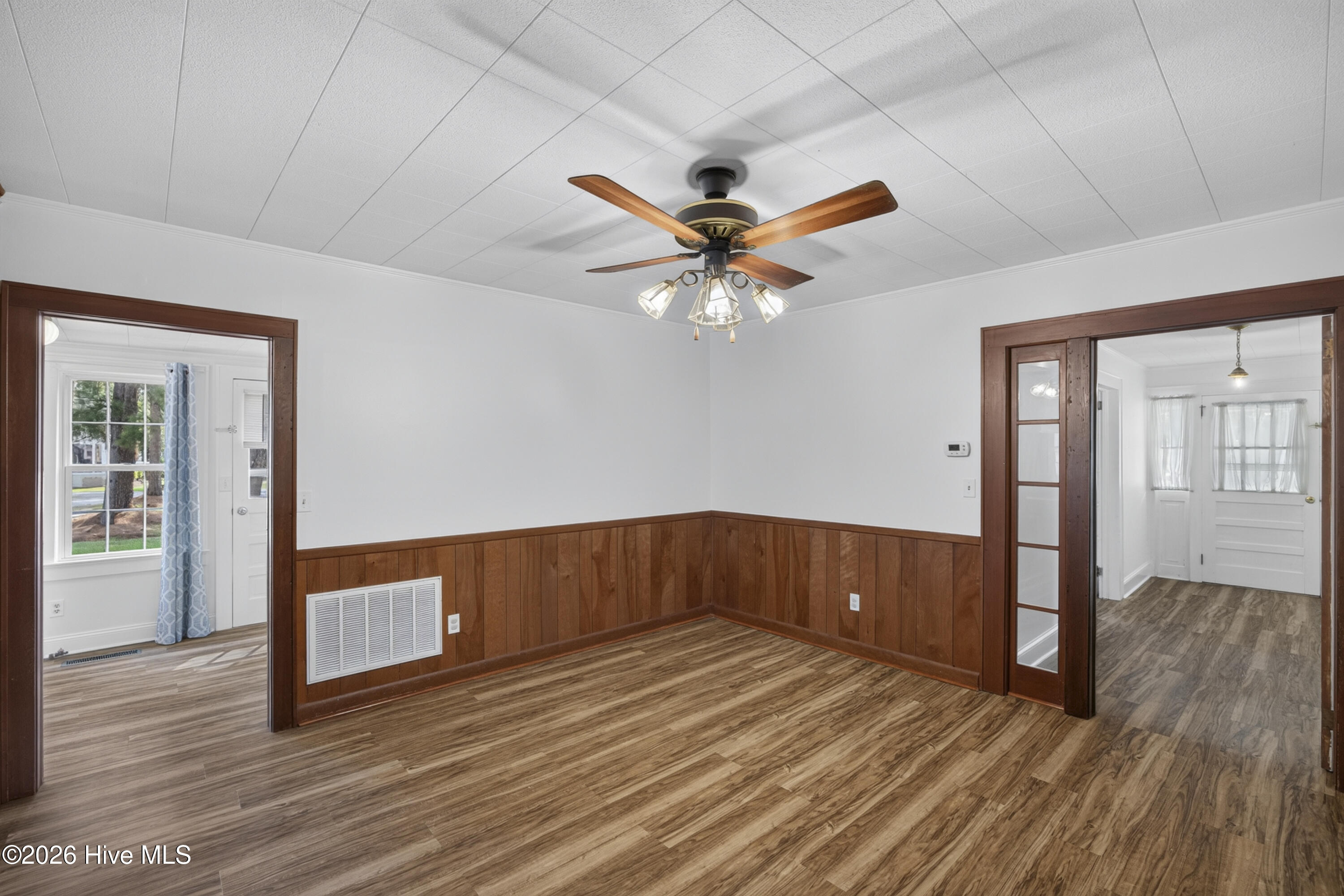 309 E Main Street Property Photo 9