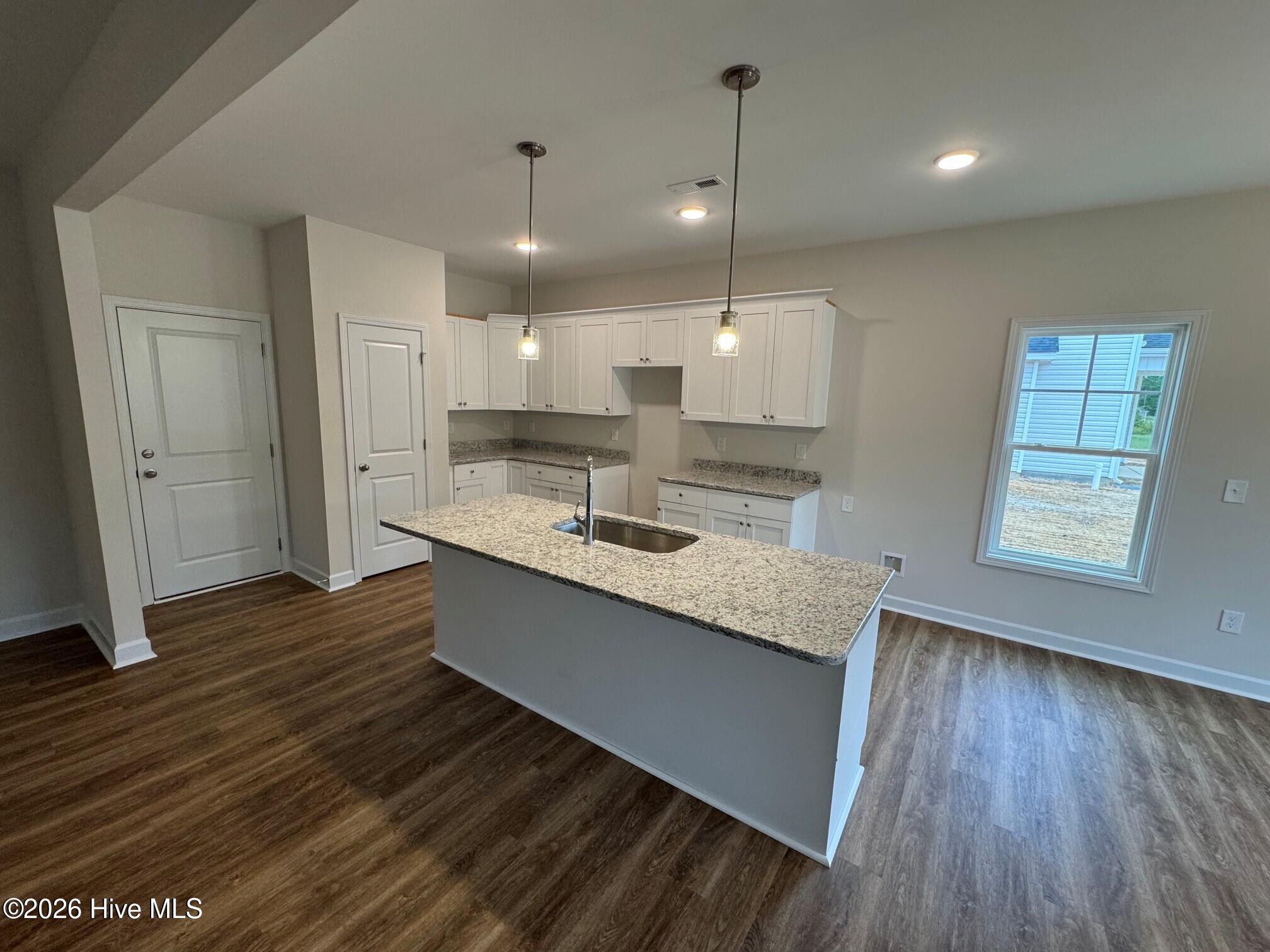 201 Ashley Heights Drive Property Photo 4