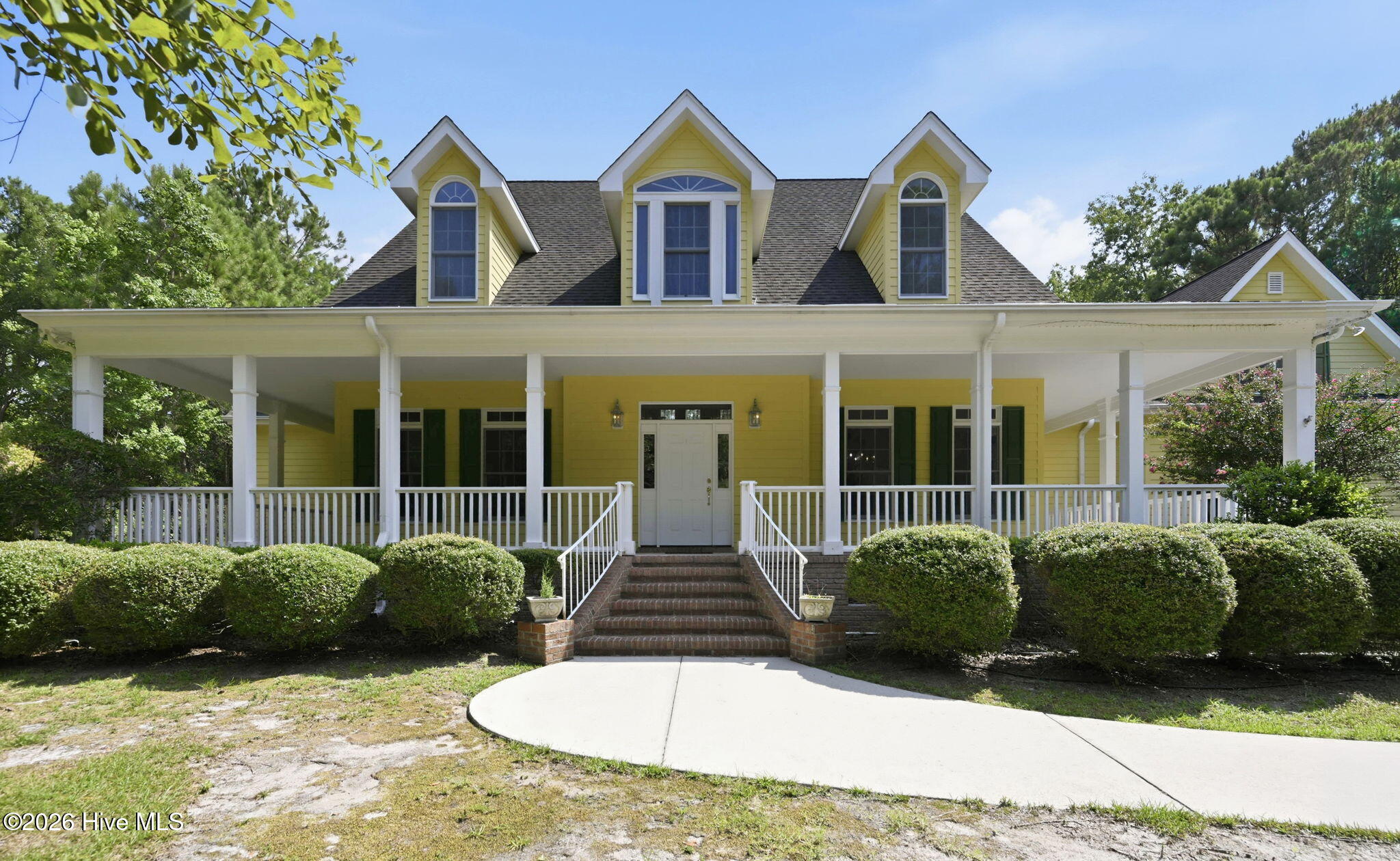 303 Creekview Drive Property Photo 4
