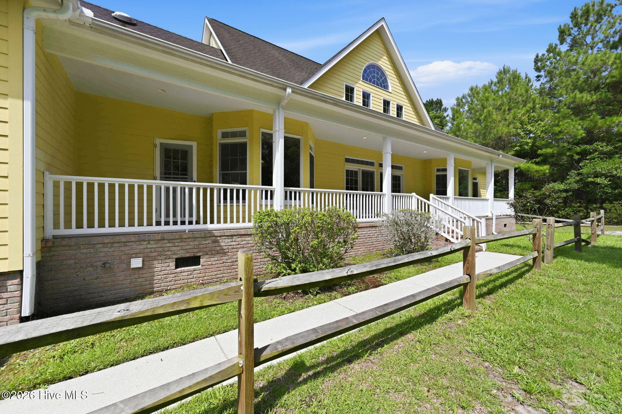 303 Creekview Drive Property Photo 13