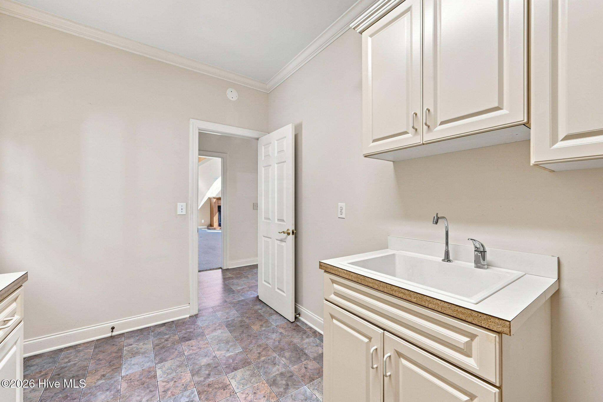 303 Creekview Drive Property Photo 50