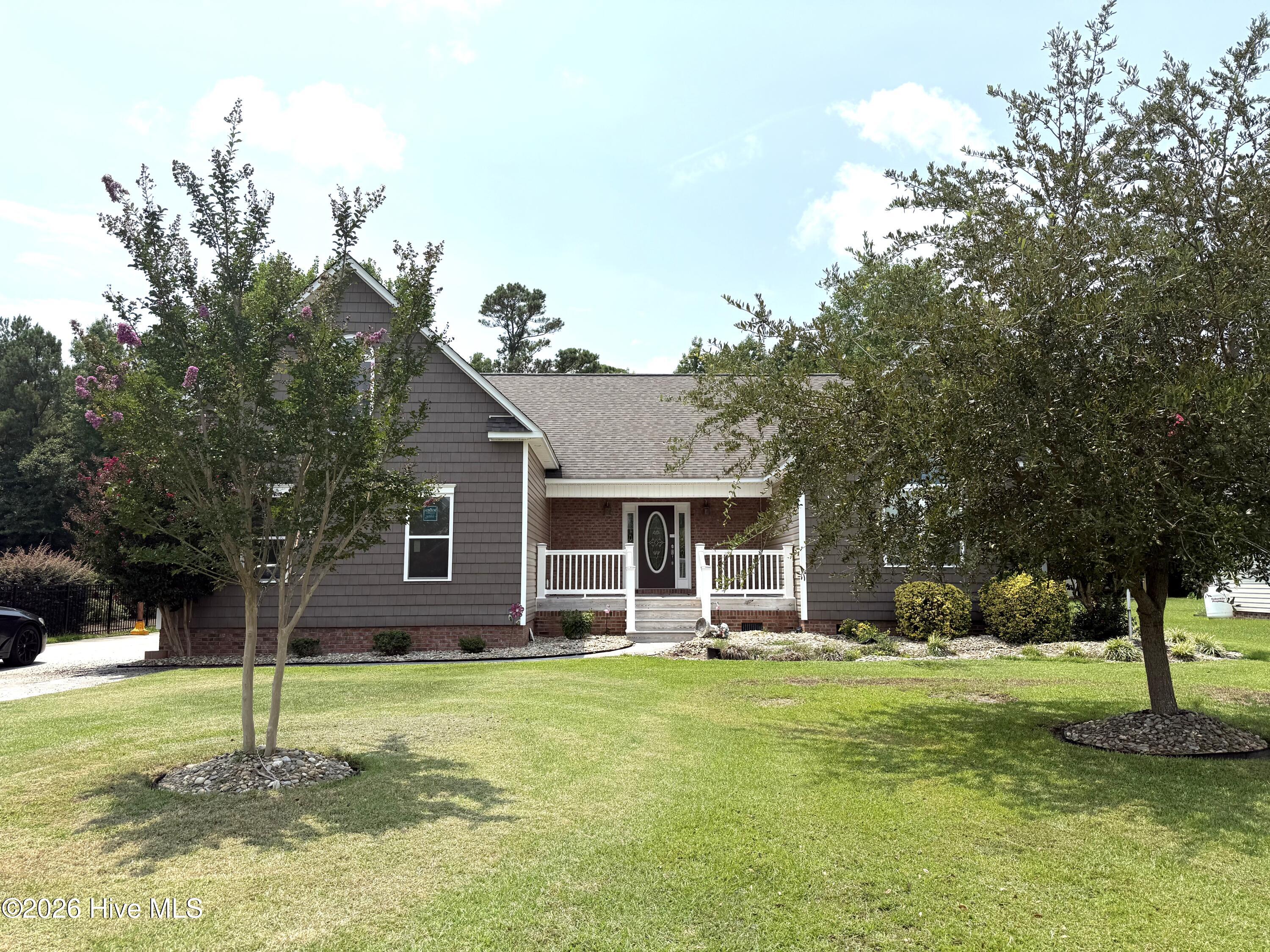 83 Pickett Way Property Photo 4