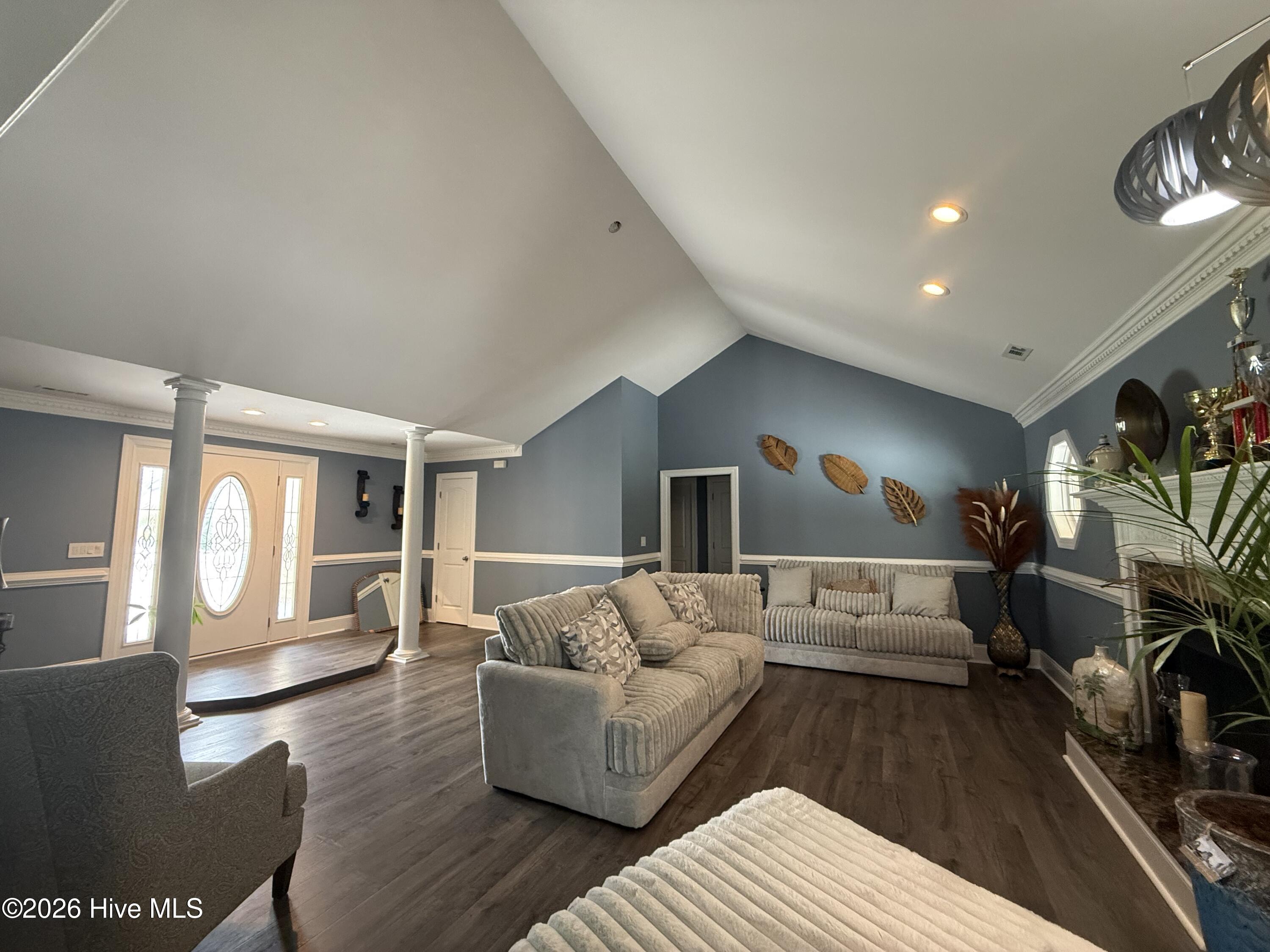 83 Pickett Way Property Photo 10