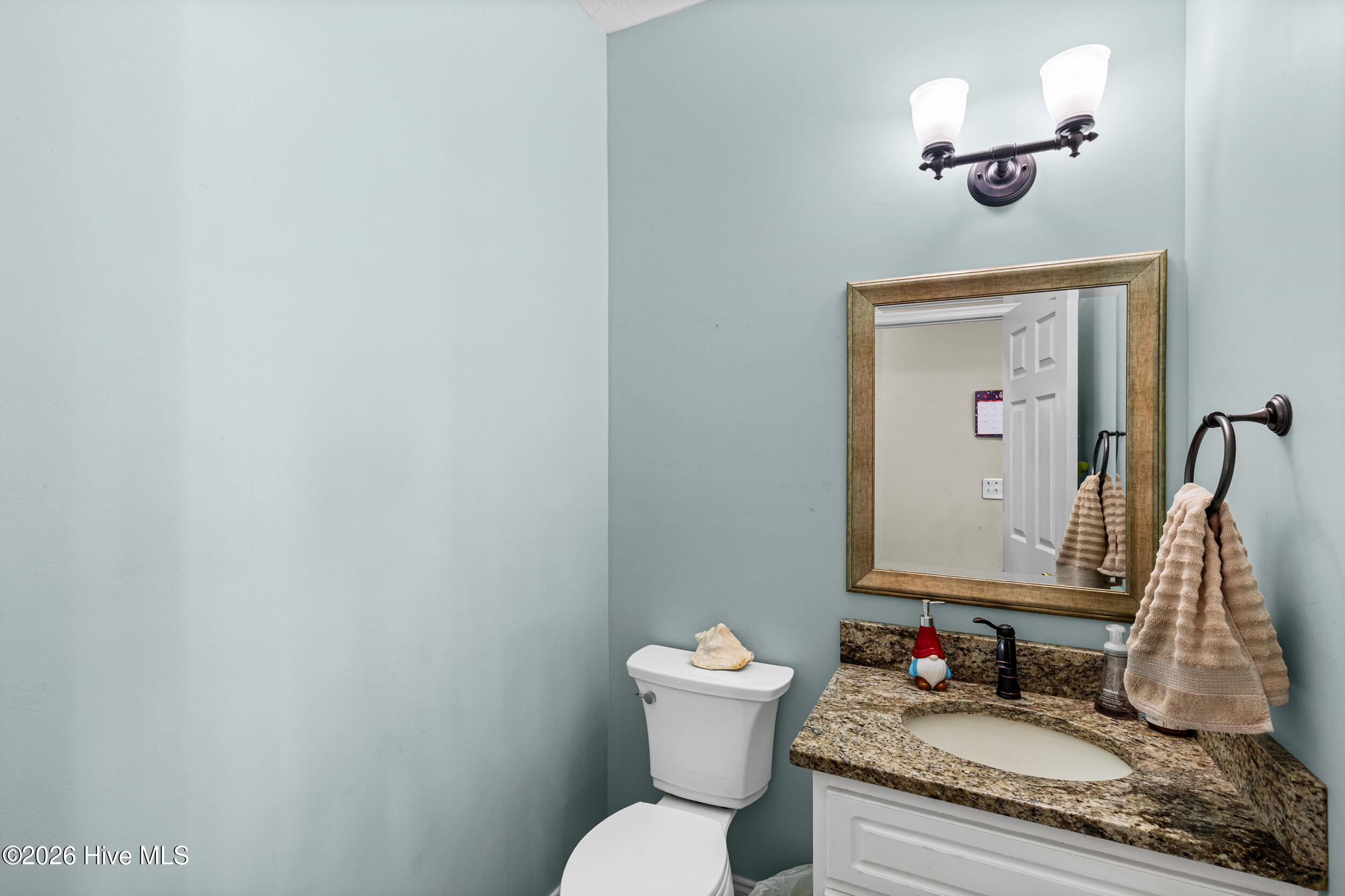 1088 Hampstead Place Property Photo 32