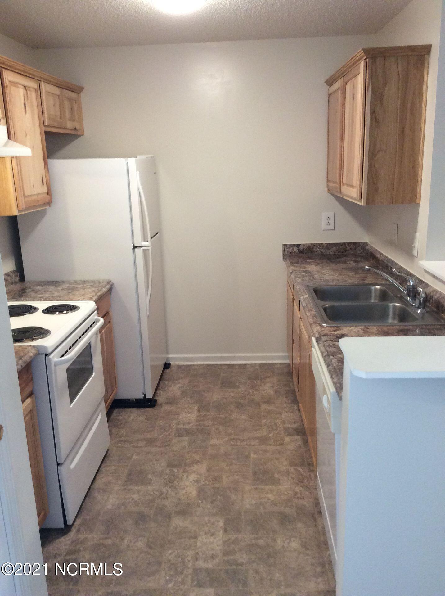 111 Jerrett Lane Property Photo 3